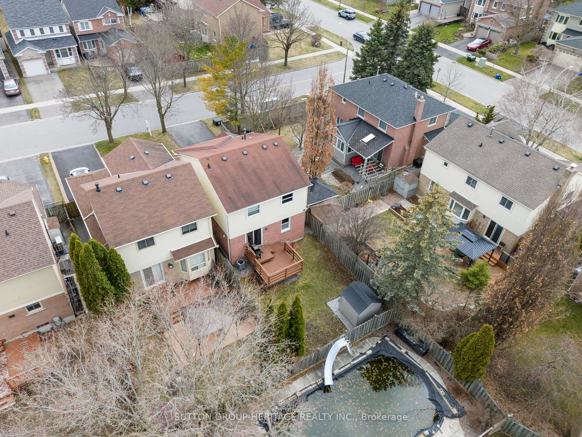 Photo 41 of 618 Sugar Maple Crescent, Whitby, Williamsburg — HOMEH