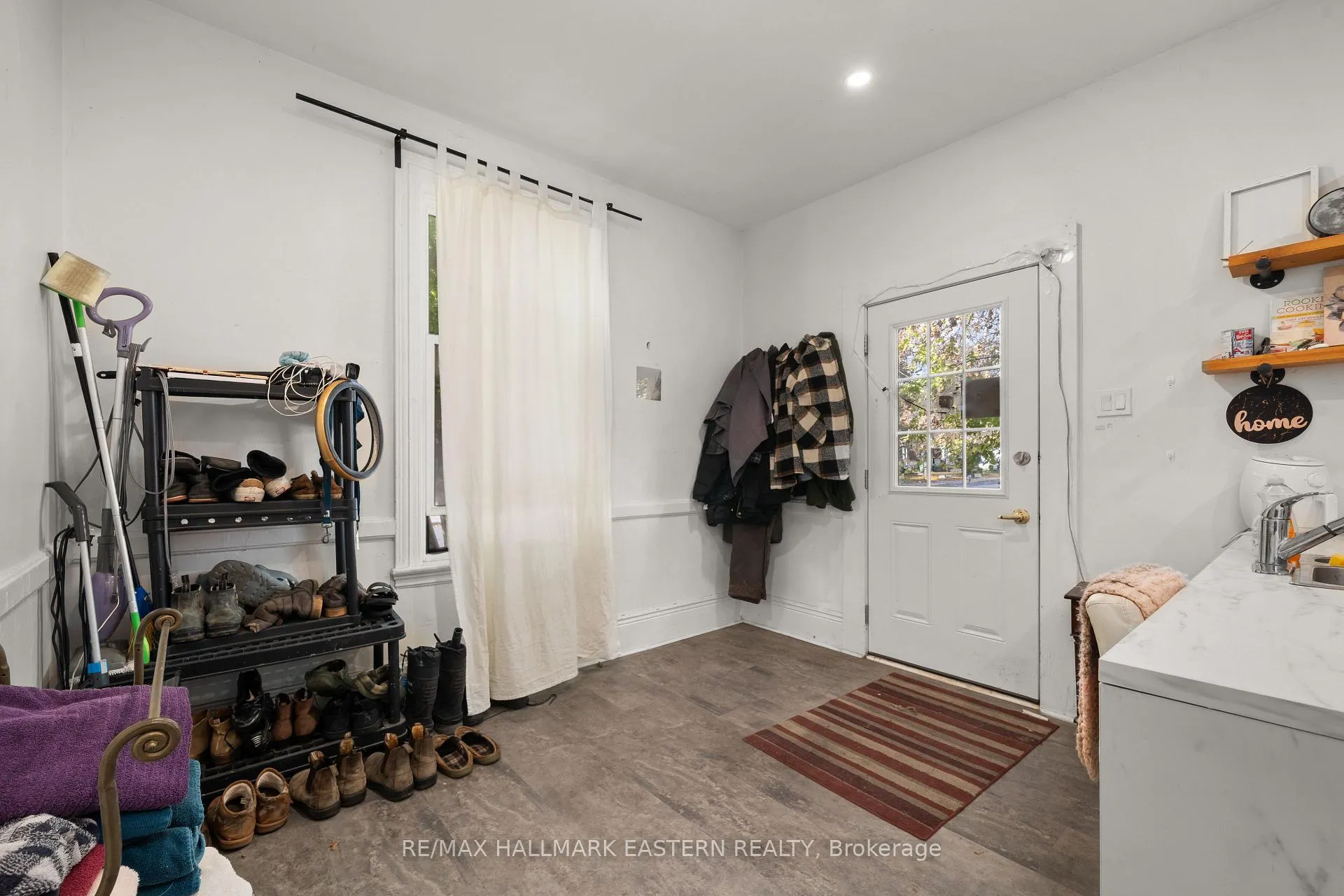 Photo 23 of 300 Wolfe Street, Peterborough, Town Ward 3 — HOMEH