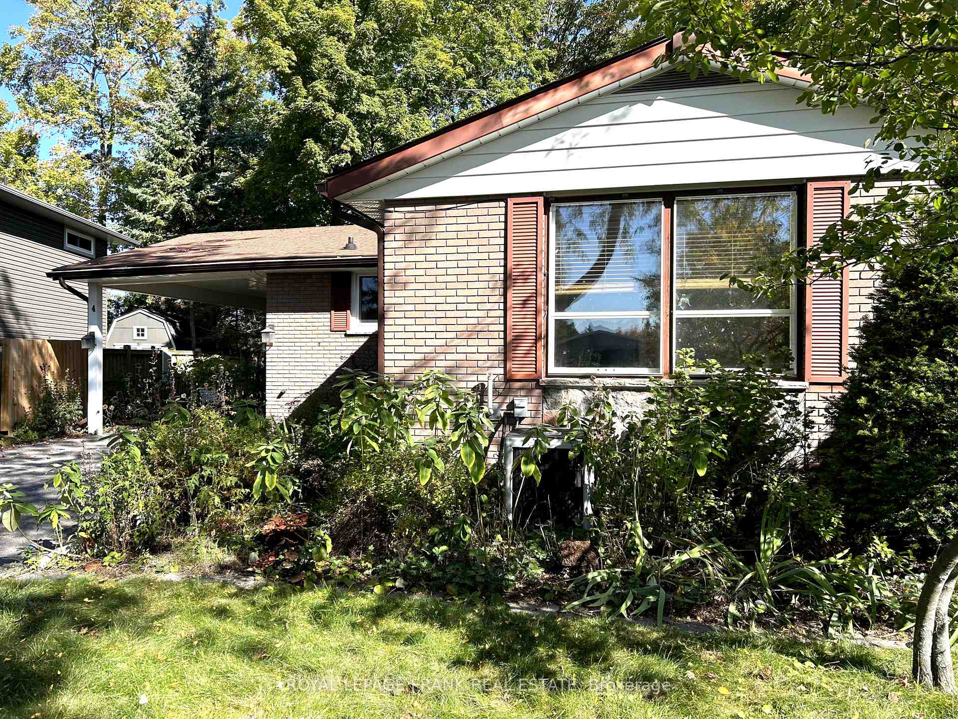 Photo 2 of 4 Peary Place, Peterborough, Northcrest Ward 5 — HOMEH