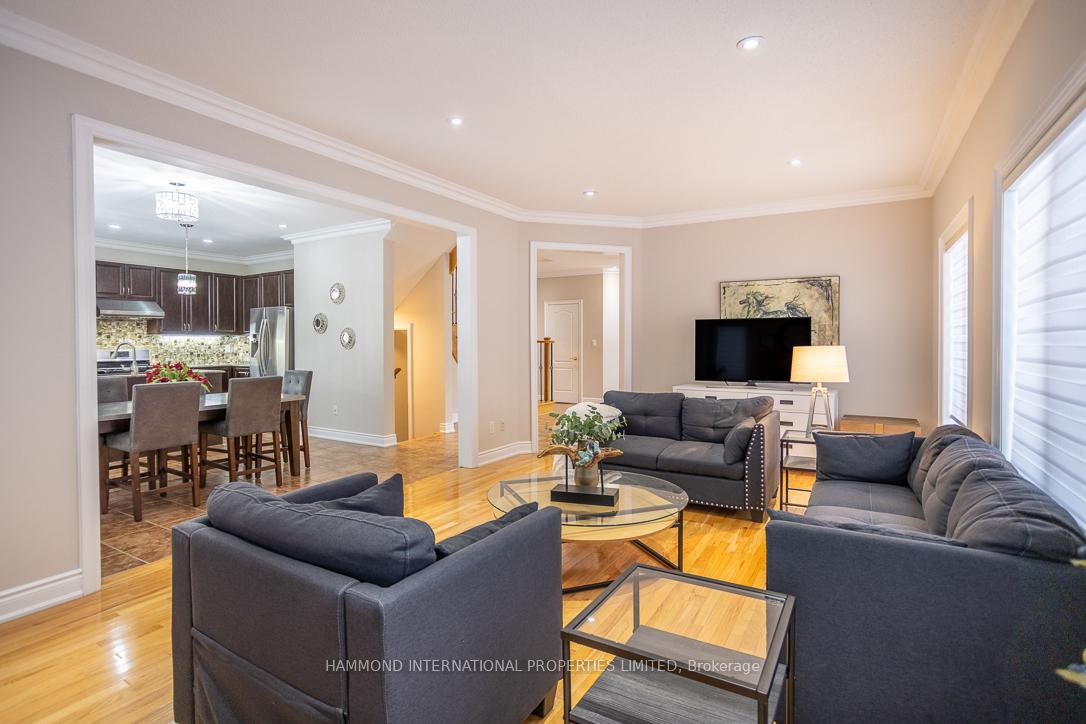 Photo 12 of 162 Via Borghese Street, Vaughan, Vellore Village — HOMEH