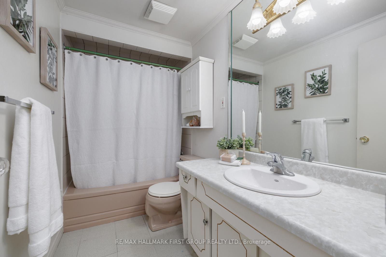 Photo 25 of 1395 Fundy Street, Oshawa, Lakeview — HOMEH