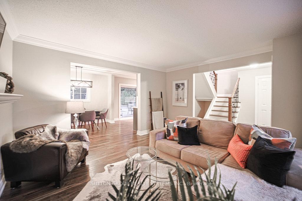 Photo 3 of 160 Allan Drive, Caledon, Bolton East — HOMEH