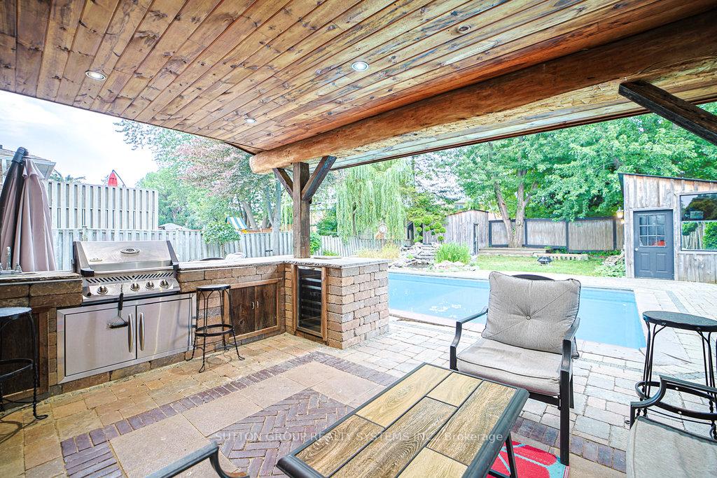 Photo 8 of 160 Allan Drive, Caledon, Bolton East — HOMEH