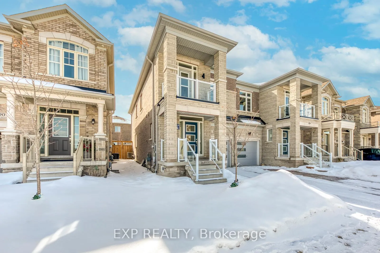 Photo 1 of 186 Agro Street, Hamilton, Waterdown — HOMEH