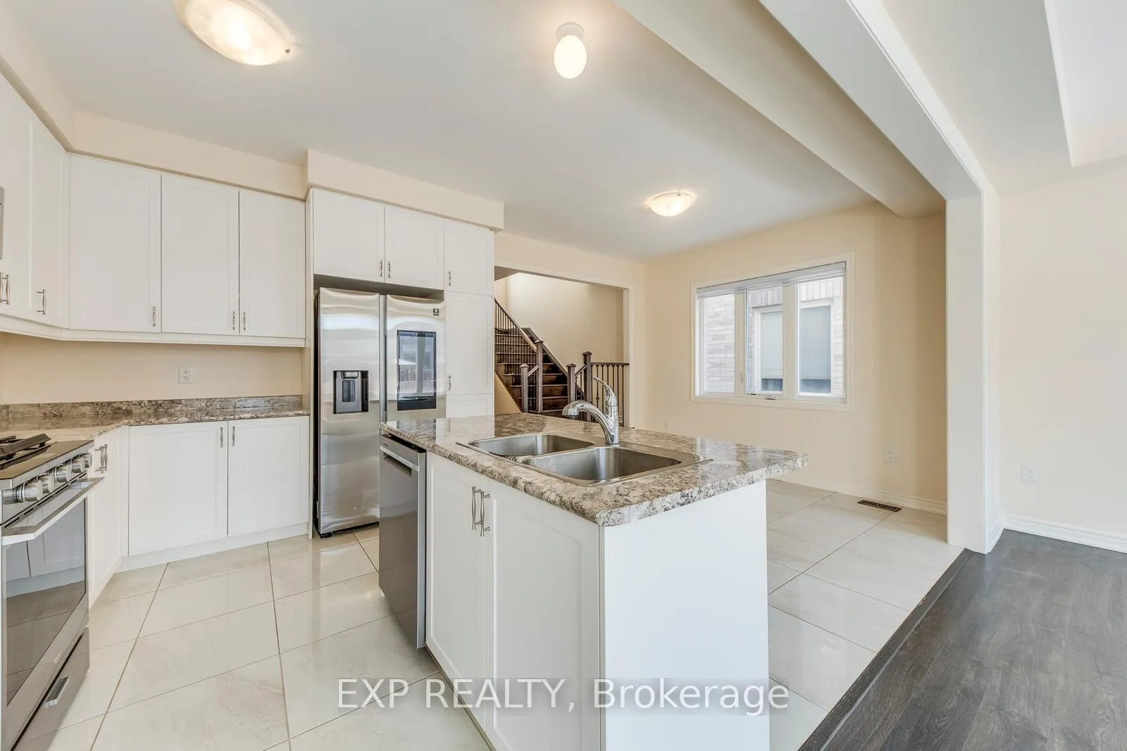 Photo 6 of 186 Agro Street, Hamilton, Waterdown — HOMEH