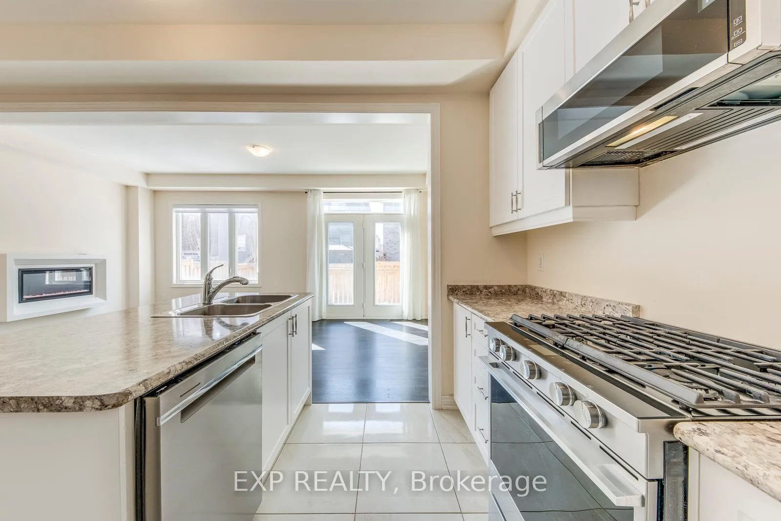Photo 7 of 186 Agro Street, Hamilton, Waterdown — HOMEH