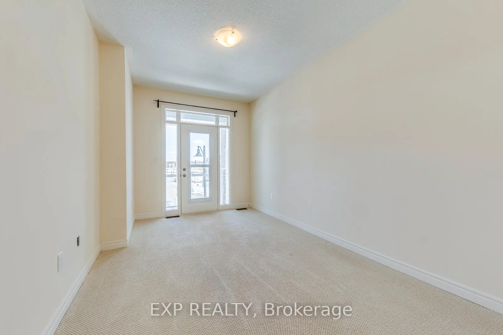 Photo 19 of 186 Agro Street, Hamilton, Waterdown — HOMEH