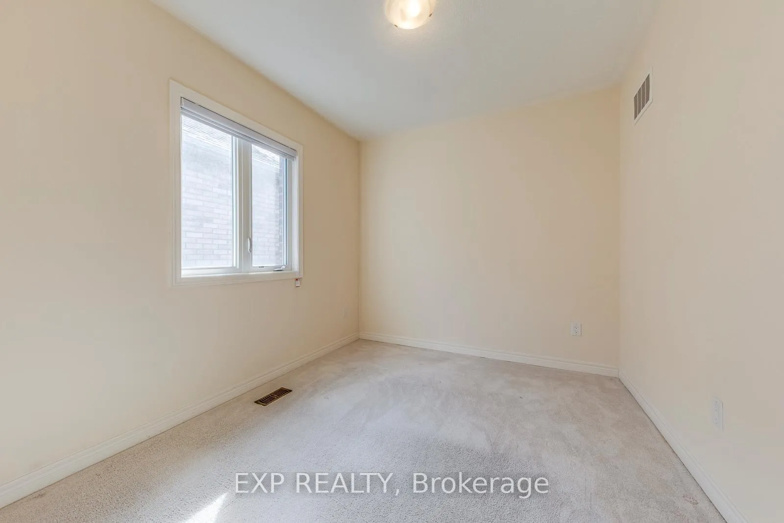 Photo 29 of 186 Agro Street, Hamilton, Waterdown — HOMEH