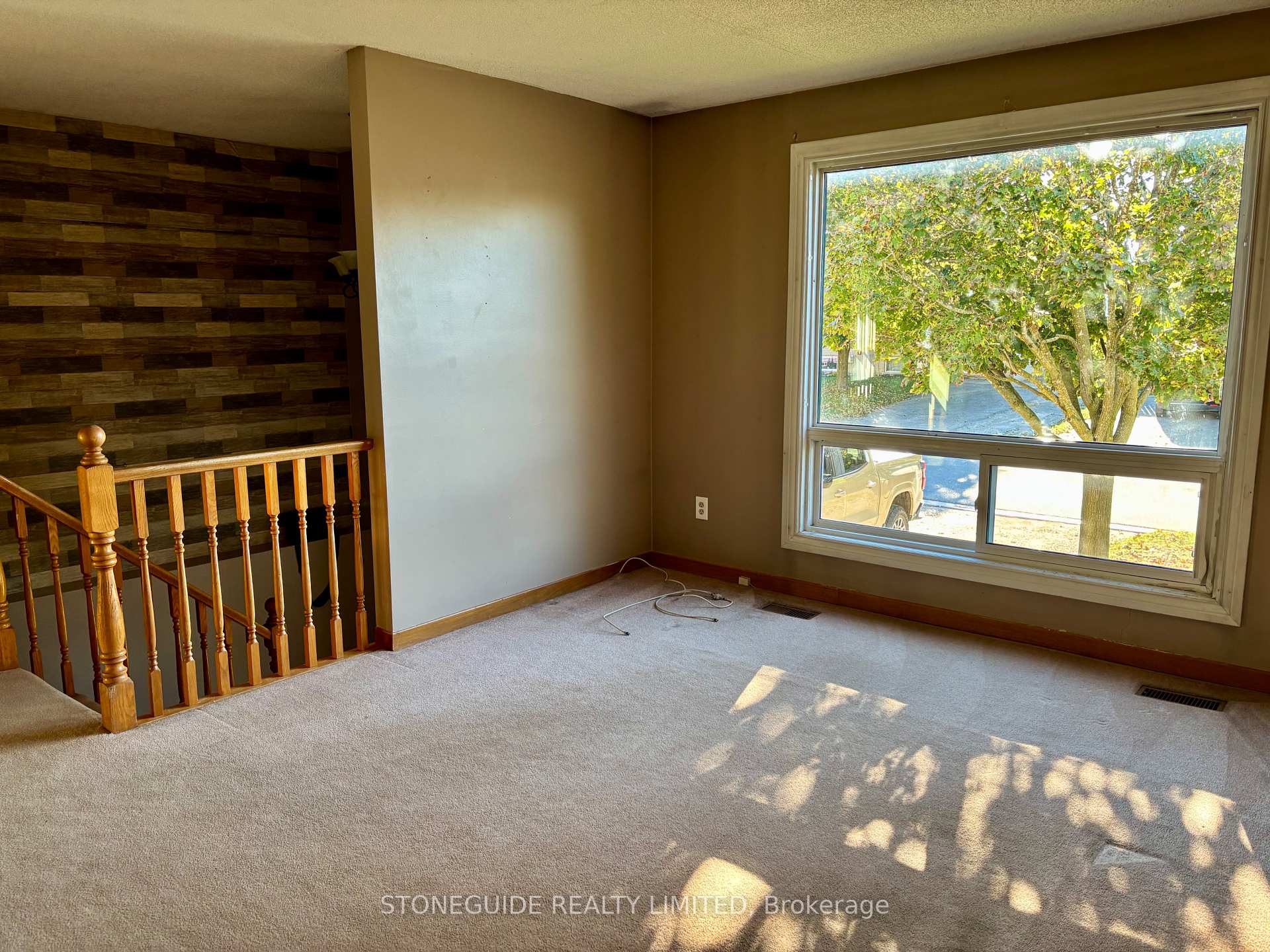 Photo 6 of 2180 Easthill Drive, Peterborough, Ashburnham Ward 4 — HOMEH