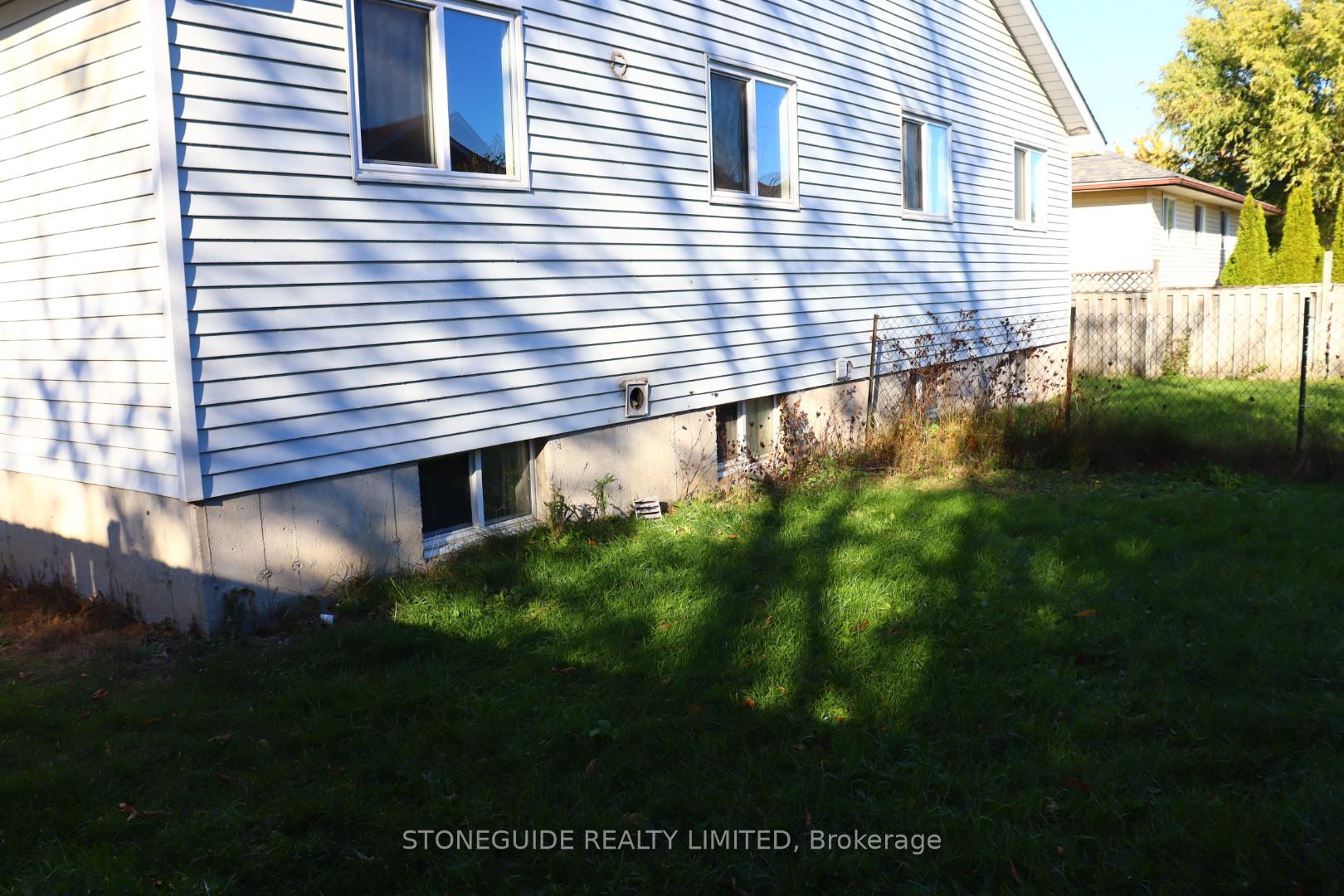 Photo 37 of 2180 Easthill Drive, Peterborough, Ashburnham Ward 4 — HOMEH