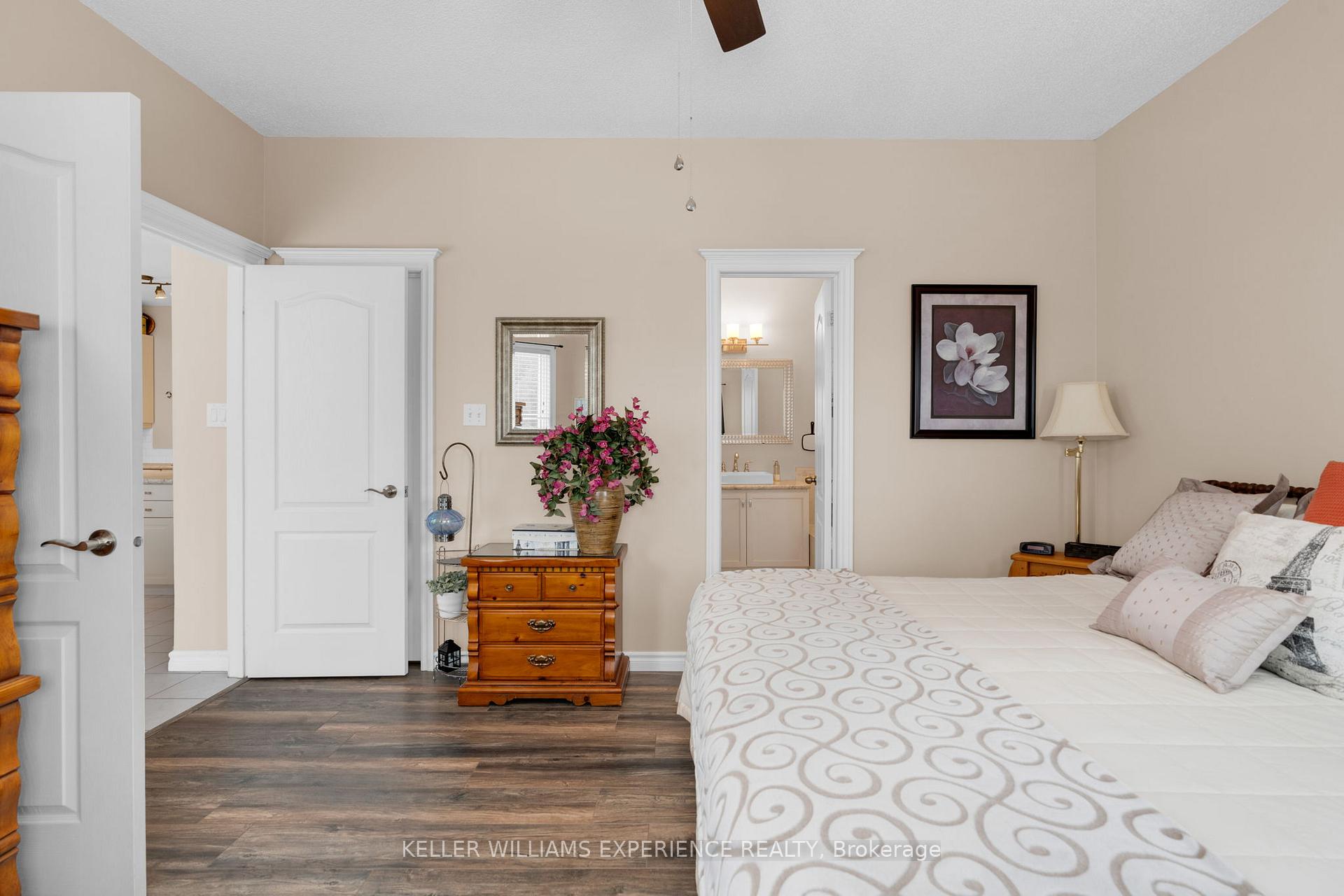 Photo 10 of 33 Allsop Crescent, Barrie, Holly — HOMEH