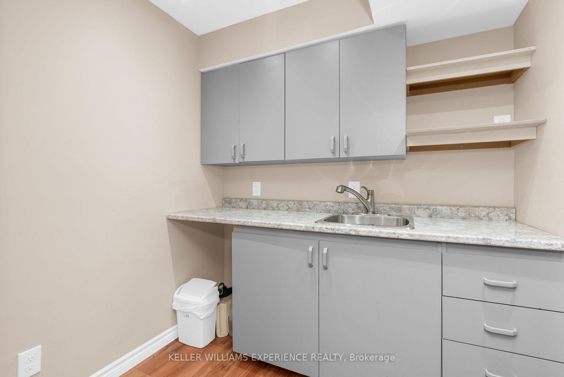 Photo 13 of 33 Allsop Crescent, Barrie, Holly — HOMEH