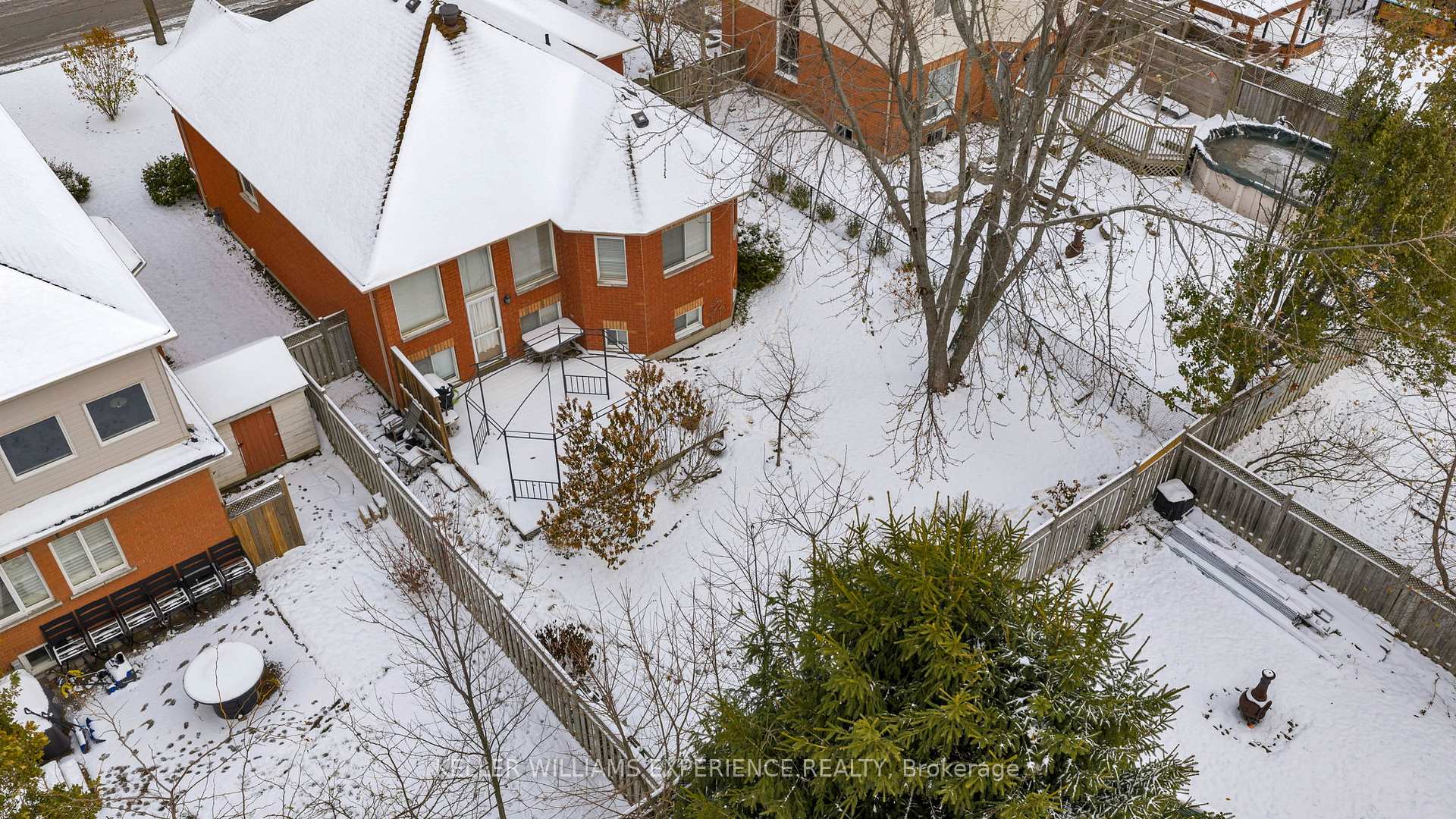 Photo 29 of 33 Allsop Crescent, Barrie, Holly — HOMEH