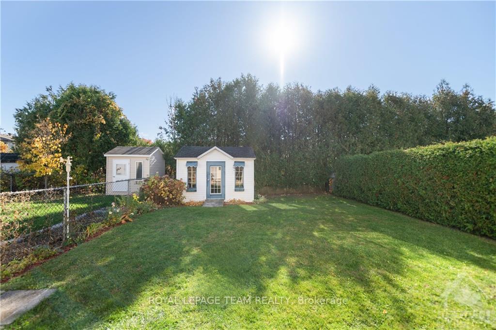 Photo 12 of 368 Duval Lane, Ottawa, Queenswood Heights South — HOMEH