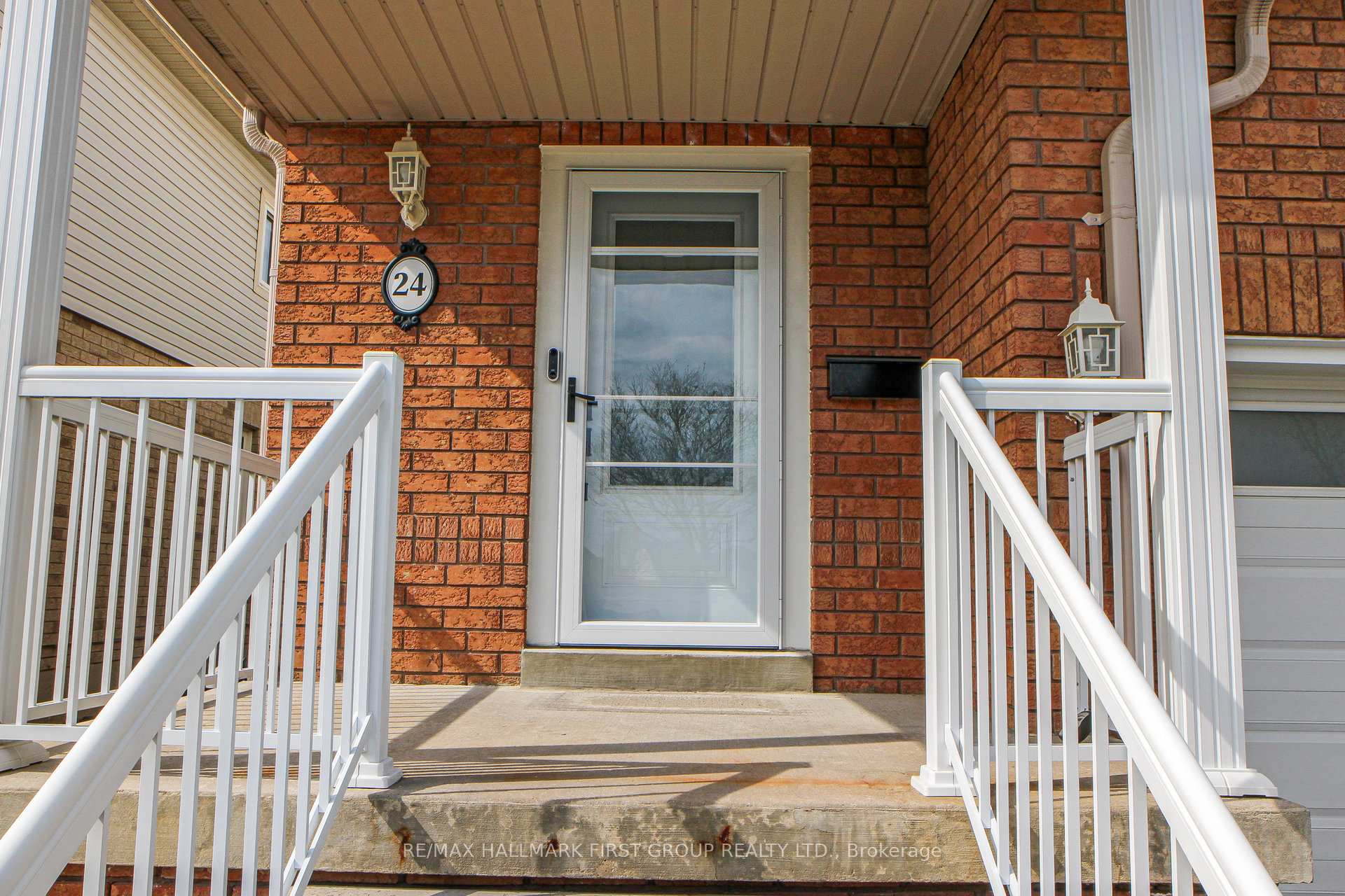 Photo 4 of 24 Samandria Avenue, Whitby, Taunton North — HOMEH