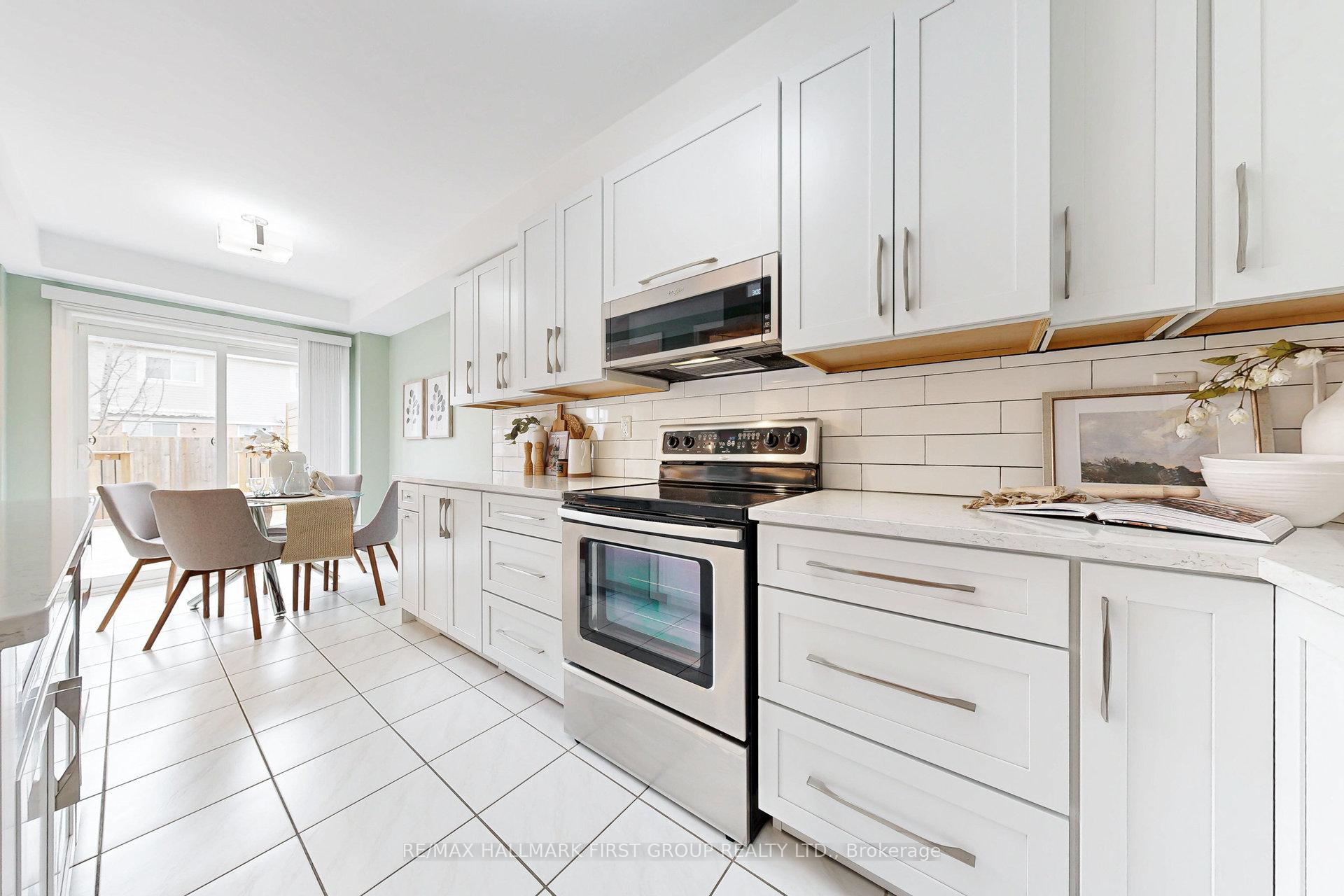 Photo 12 of 24 Samandria Avenue, Whitby, Taunton North — HOMEH