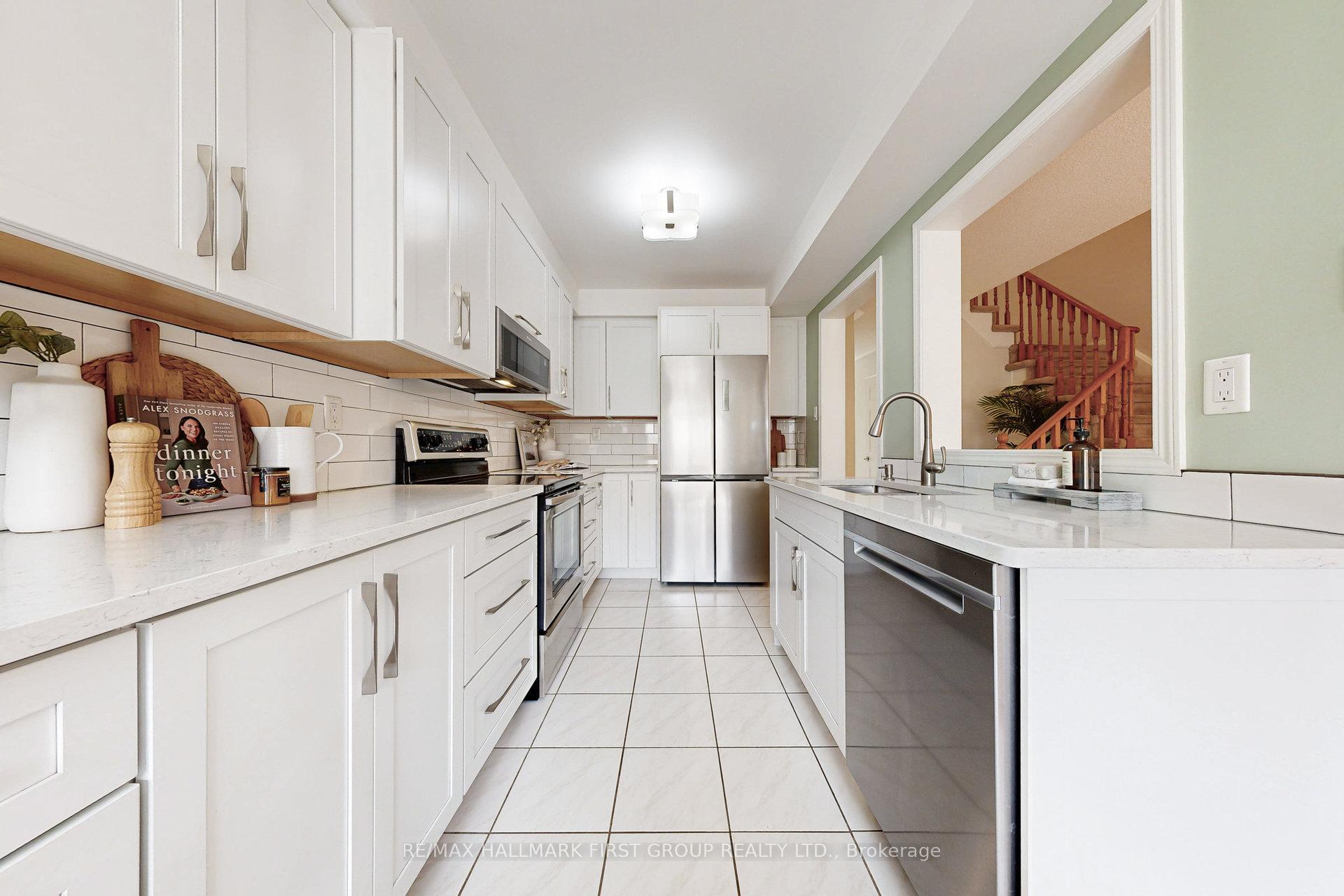 Photo 16 of 24 Samandria Avenue, Whitby, Taunton North — HOMEH