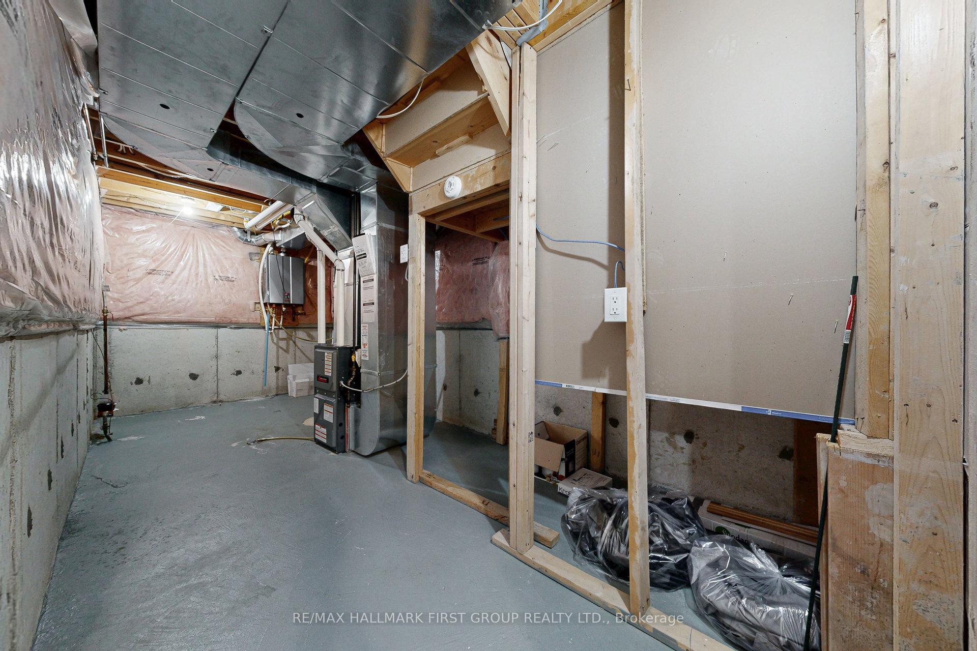 Photo 43 of 24 Samandria Avenue, Whitby, Taunton North — HOMEH