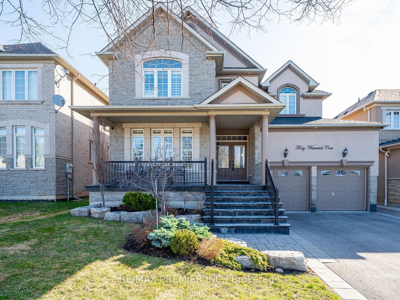 Front of 40 Waterside Crescent