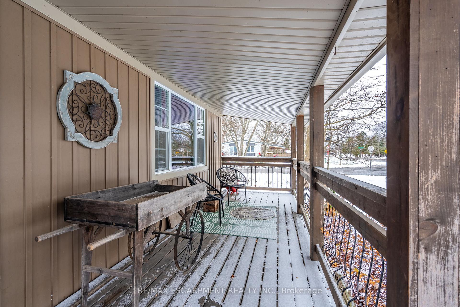 Photo 5 of 529 Forks Road, Welland, Broadway — HOMEH