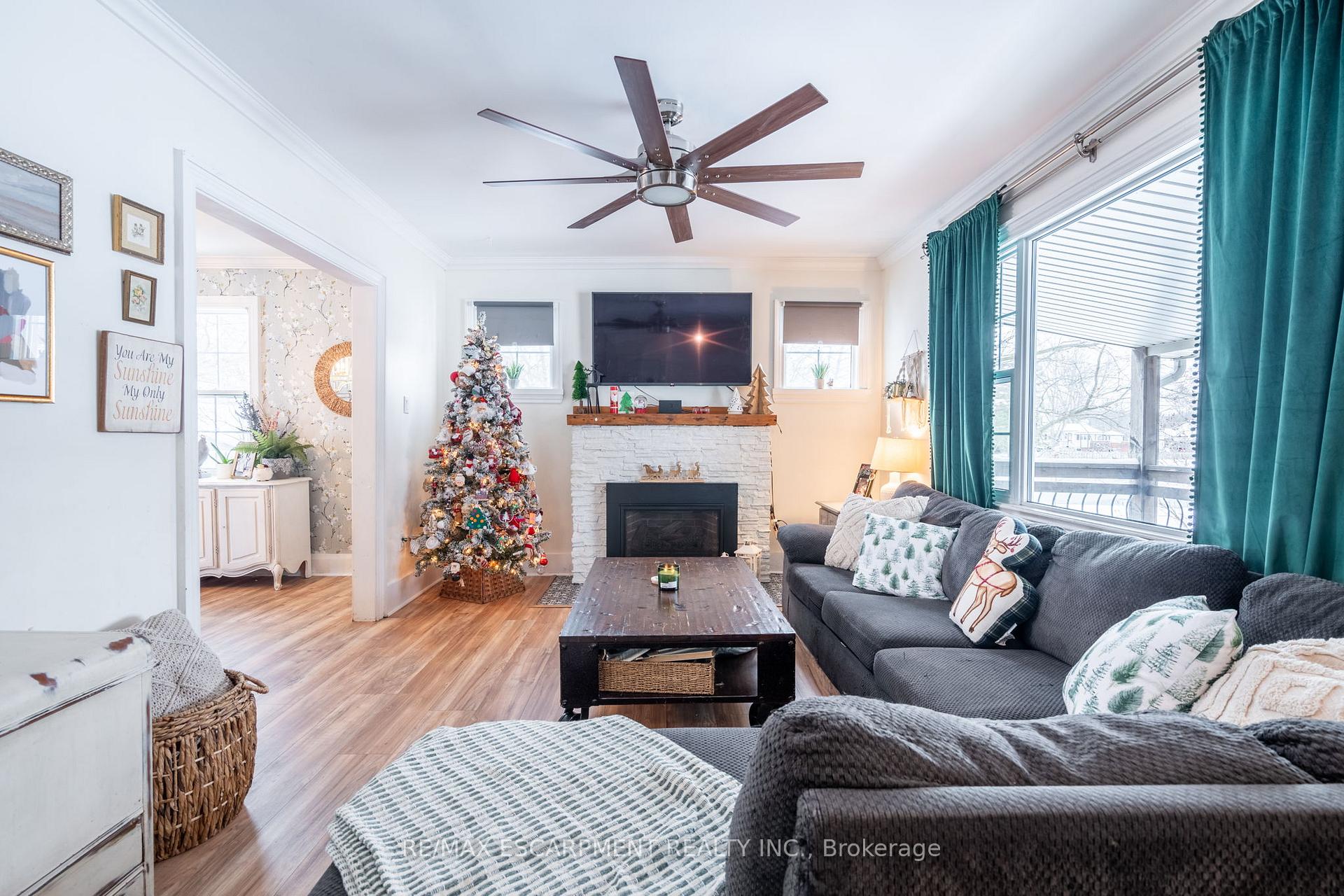 Photo 9 of 529 Forks Road, Welland, Broadway — HOMEH