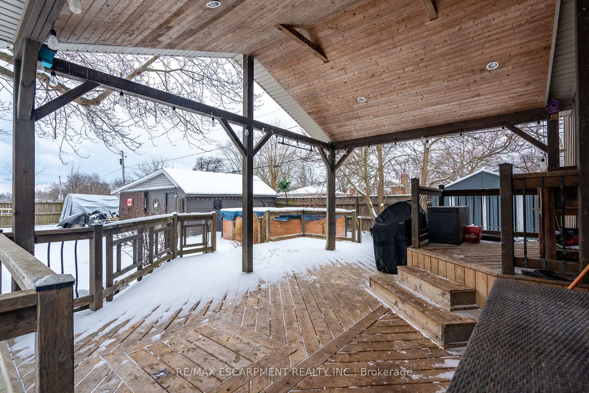 Photo 30 of 529 Forks Road, Welland, Broadway — HOMEH