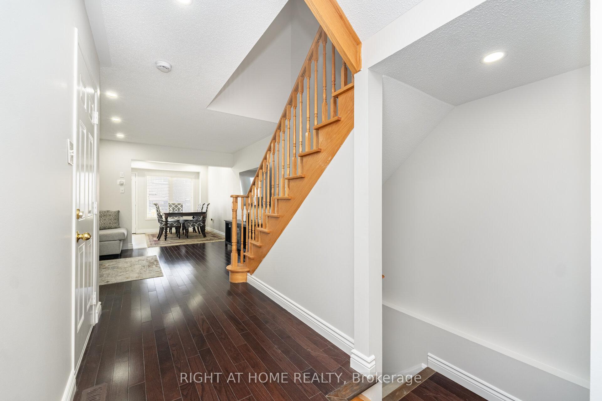 Photo 30 of 131 Crystal Glen Crescent, Brampton, Credit Valley — HOMEH