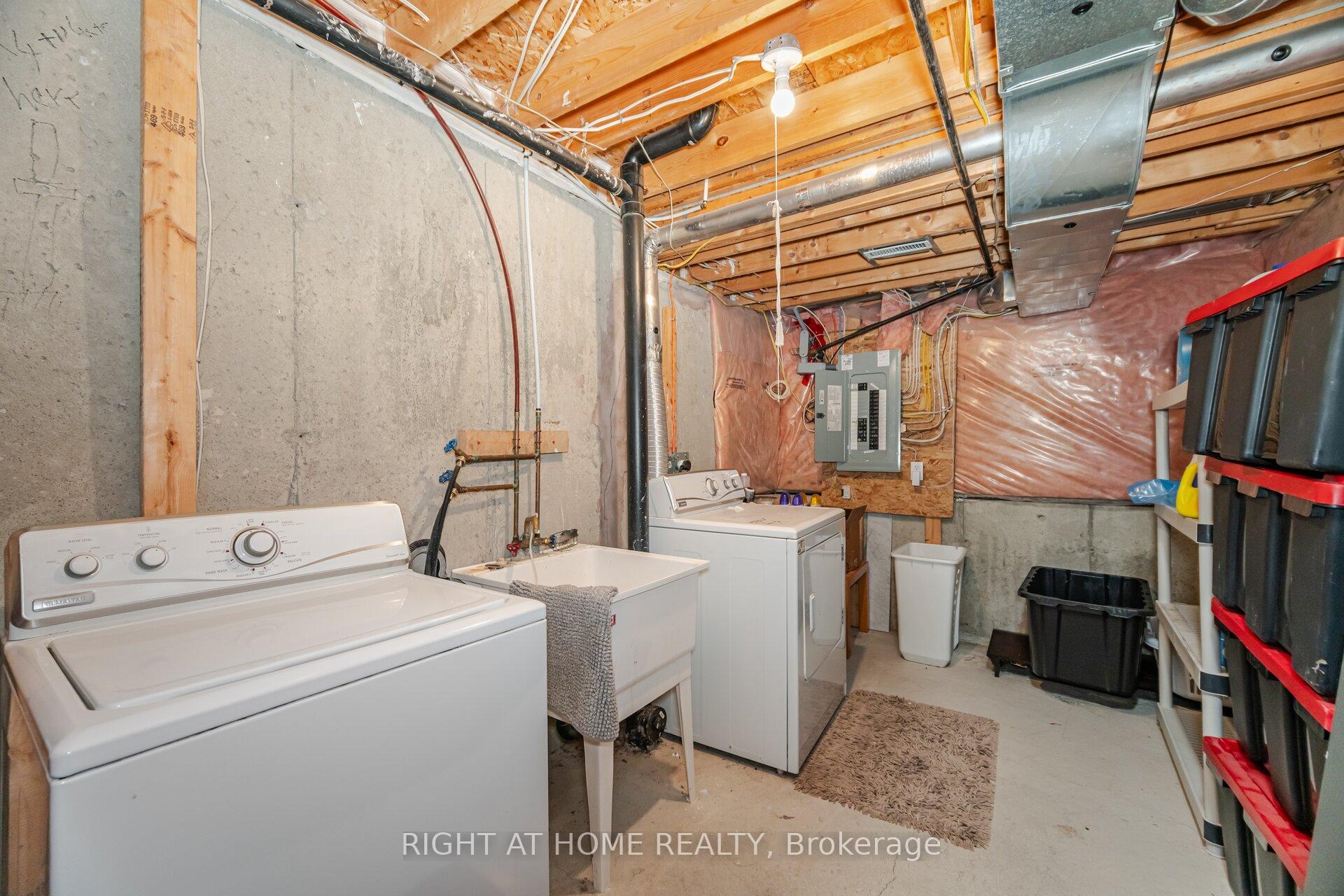 Photo 43 of 131 Crystal Glen Crescent, Brampton, Credit Valley — HOMEH