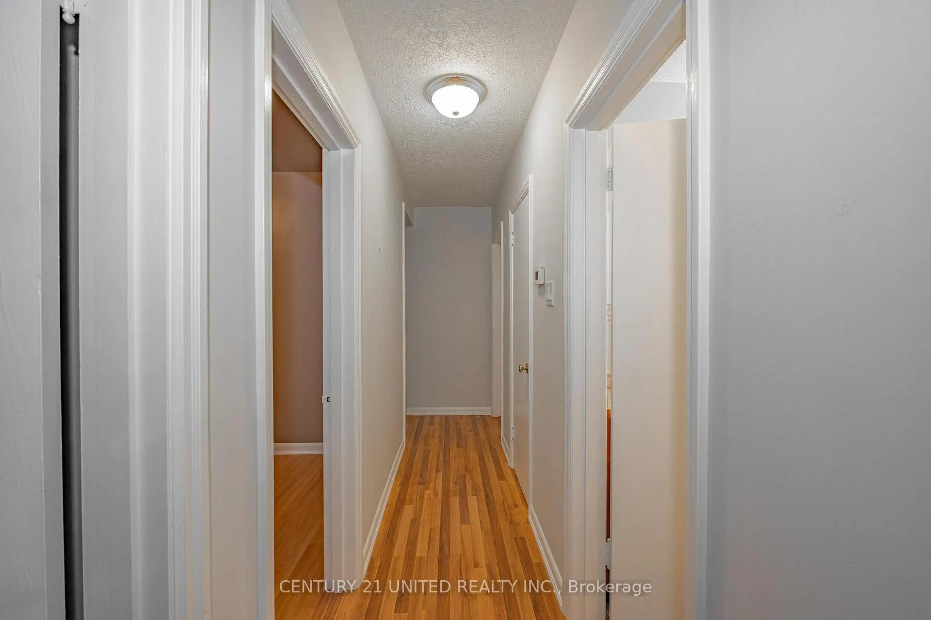 Photo 9 of 835 Barnardo Avenue, Peterborough, Northcrest Ward 5 — HOMEH