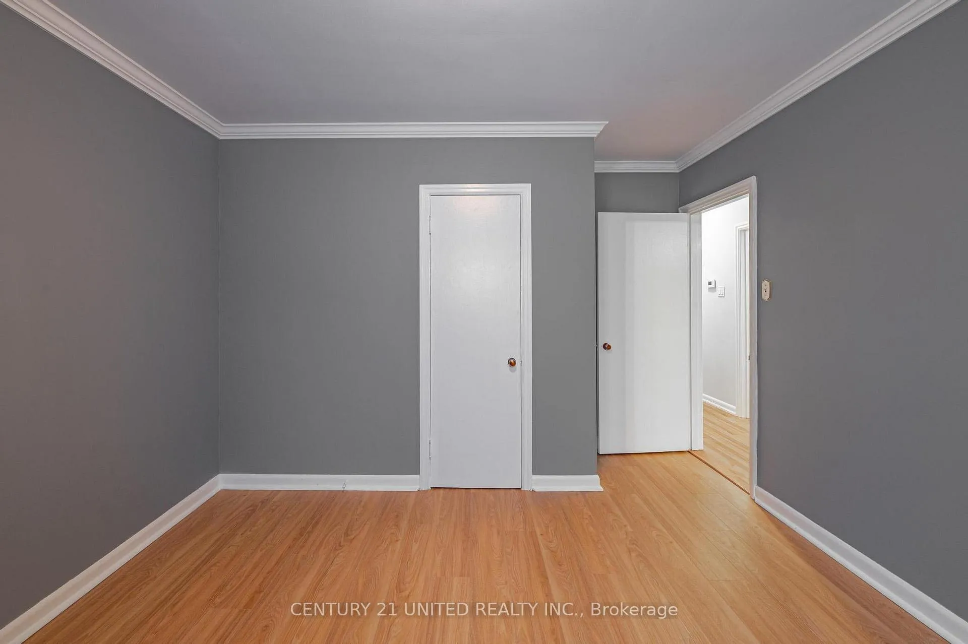 Photo 11 of 835 Barnardo Avenue, Peterborough, Northcrest Ward 5 — HOMEH
