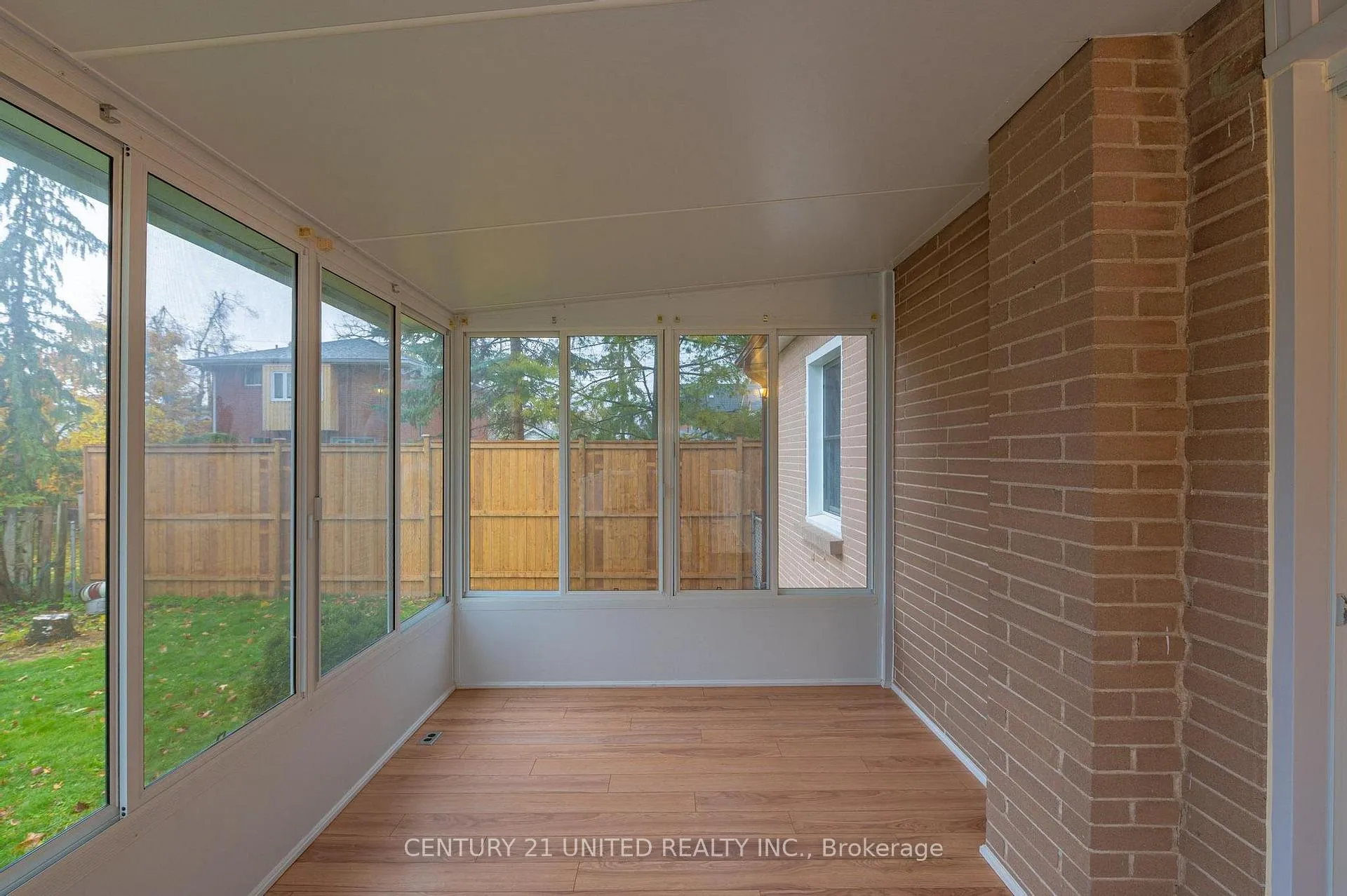 Photo 14 of 835 Barnardo Avenue, Peterborough, Northcrest Ward 5 — HOMEH