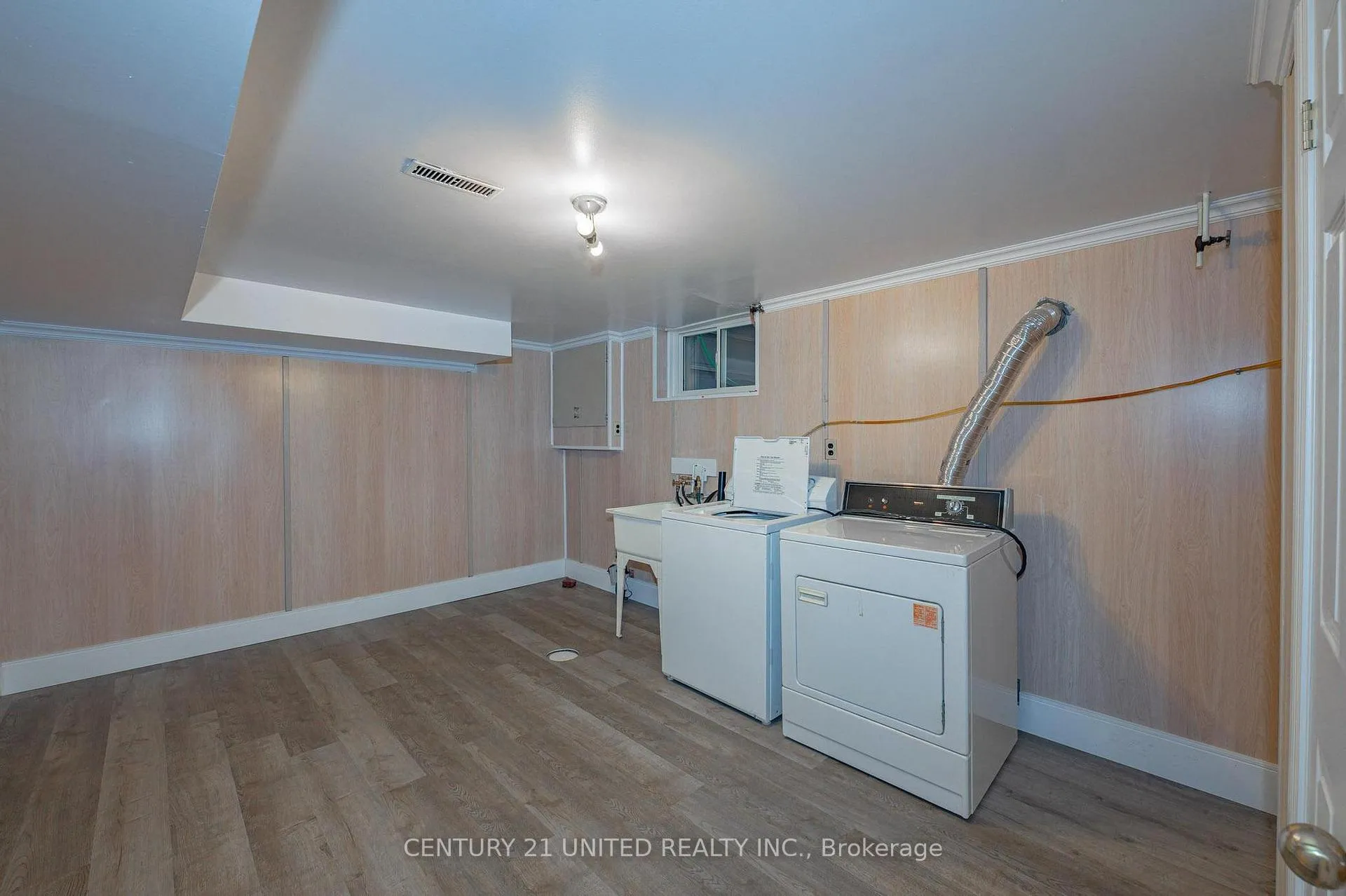 Photo 21 of 835 Barnardo Avenue, Peterborough, Northcrest Ward 5 — HOMEH