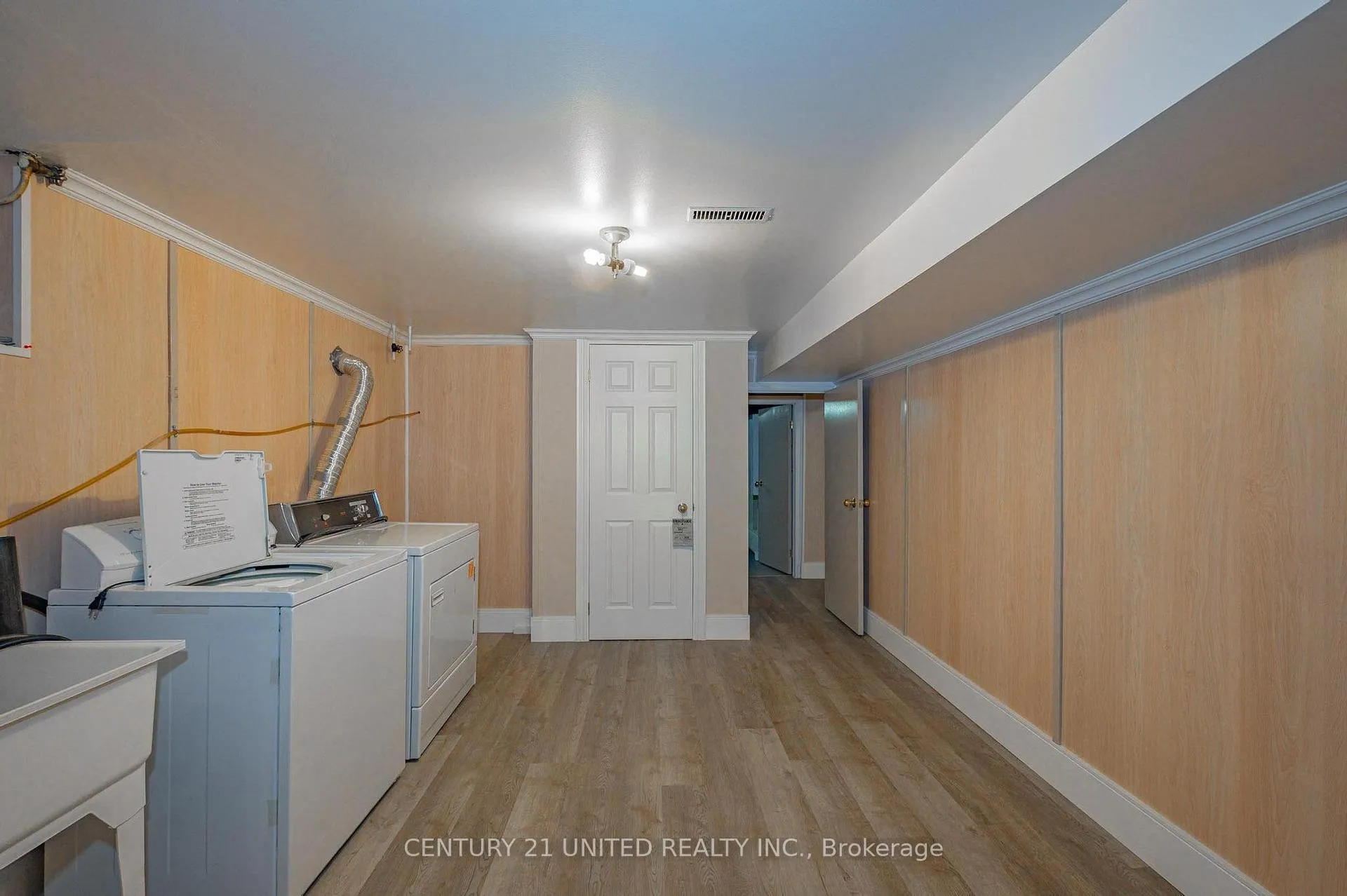 Photo 22 of 835 Barnardo Avenue, Peterborough, Northcrest Ward 5 — HOMEH