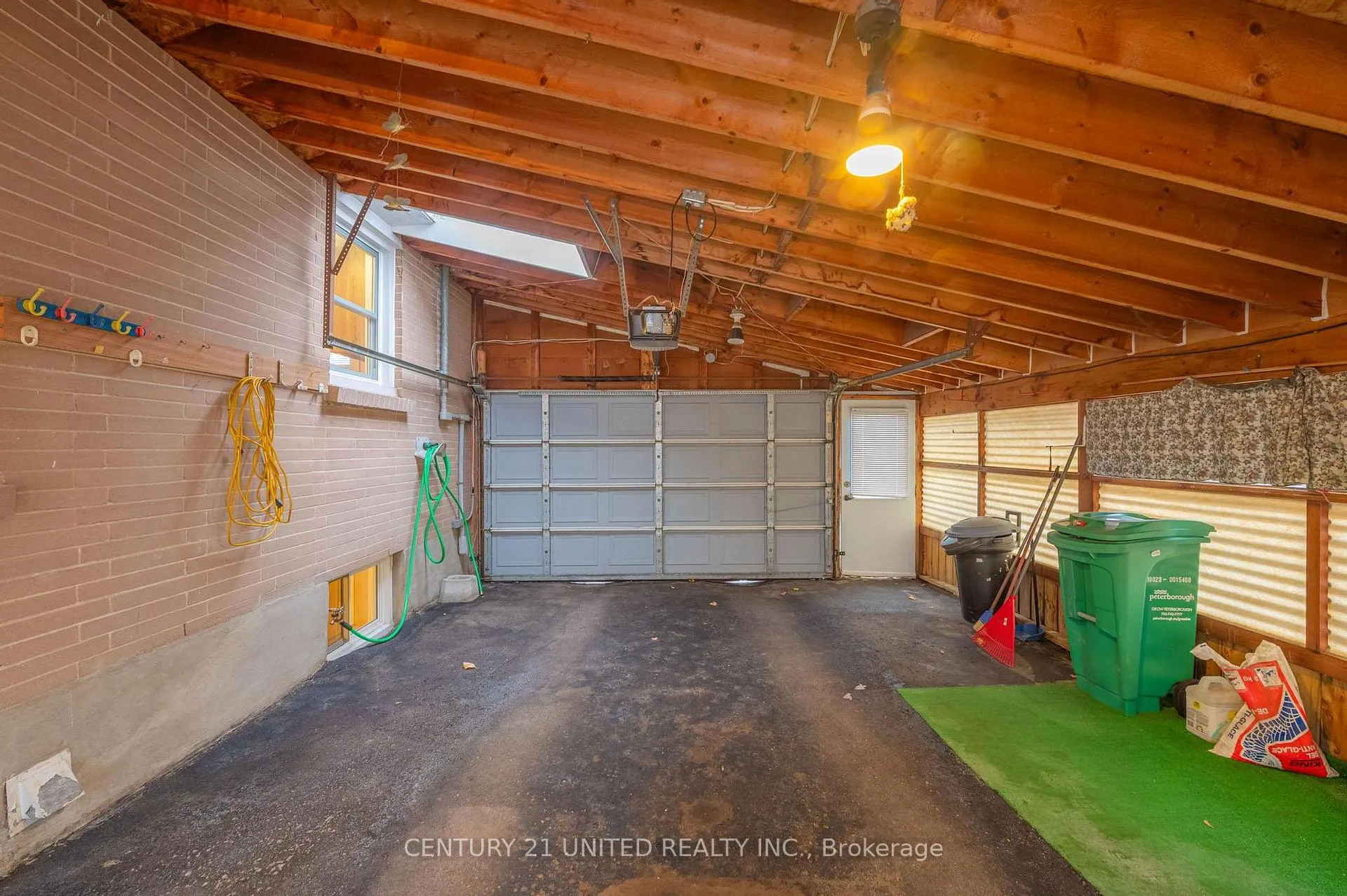 Photo 25 of 835 Barnardo Avenue, Peterborough, Northcrest Ward 5 — HOMEH