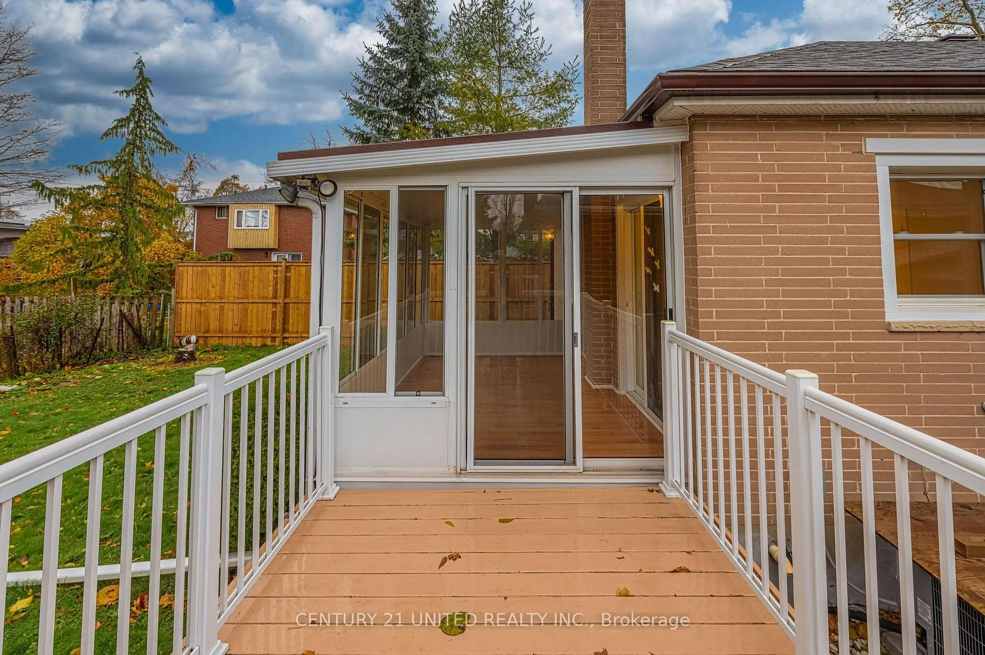 Photo 27 of 835 Barnardo Avenue, Peterborough, Northcrest Ward 5 — HOMEH