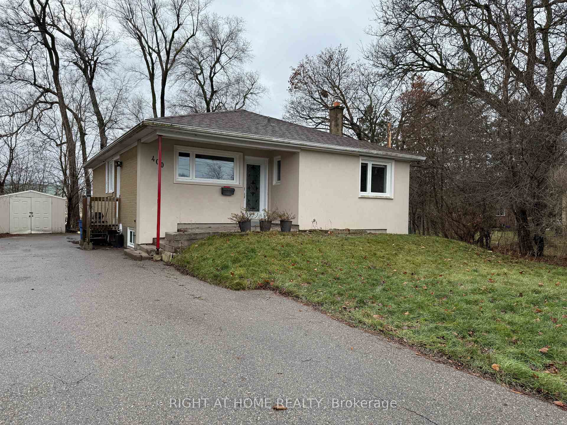 Front of 400 Marybay Crescent