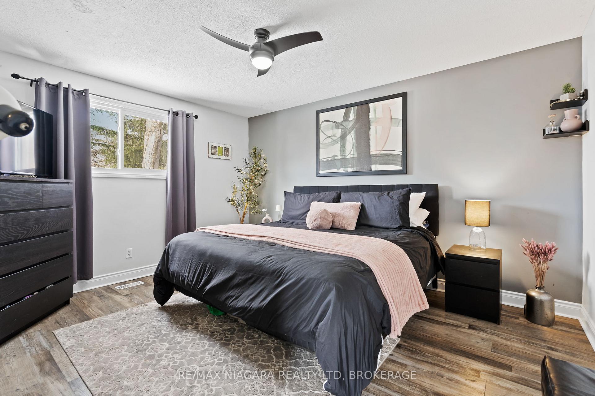 Photo 13 of 203 Gadsby Avenue, Welland, N. Welland — HOMEH