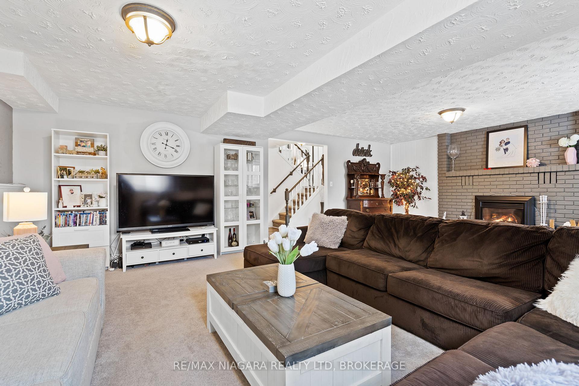 Photo 21 of 203 Gadsby Avenue, Welland, N. Welland — HOMEH