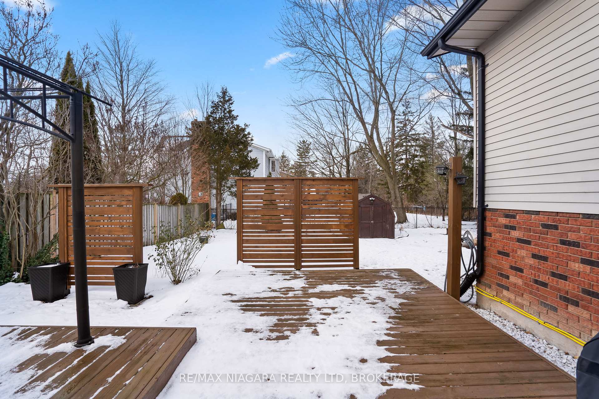 Photo 25 of 203 Gadsby Avenue, Welland, N. Welland — HOMEH