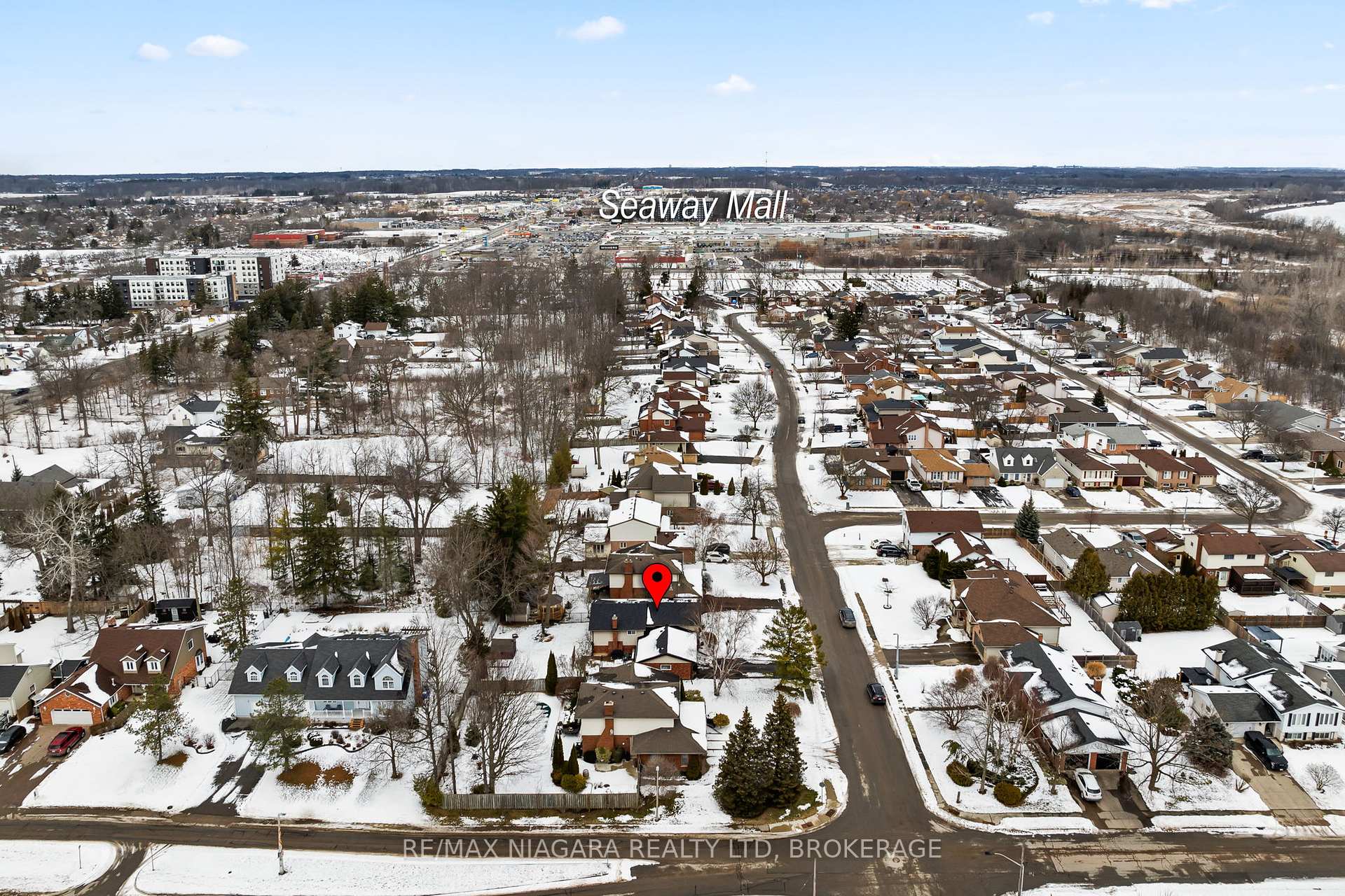 Photo 30 of 203 Gadsby Avenue, Welland, N. Welland — HOMEH