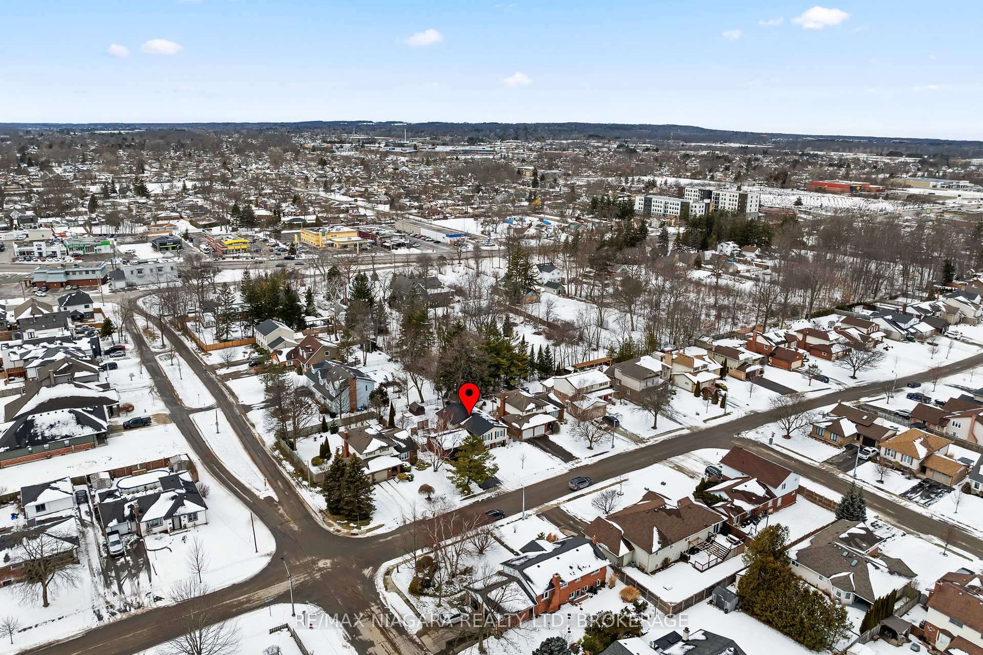 Photo 31 of 203 Gadsby Avenue, Welland, N. Welland — HOMEH