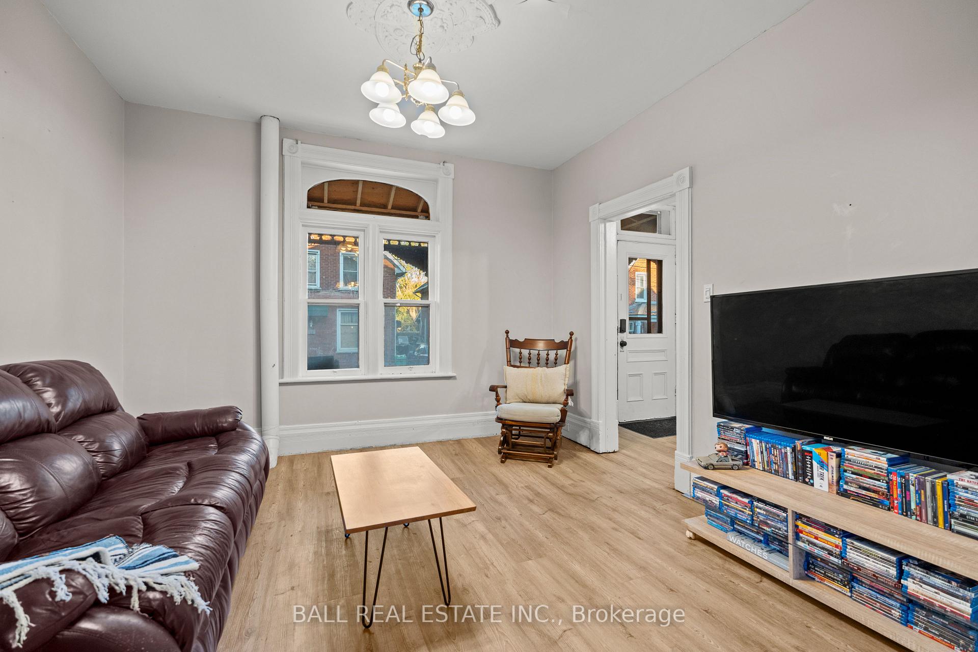 Photo 8 of 45 Lafayette Avenue, Peterborough, Town Ward 3 — HOMEH