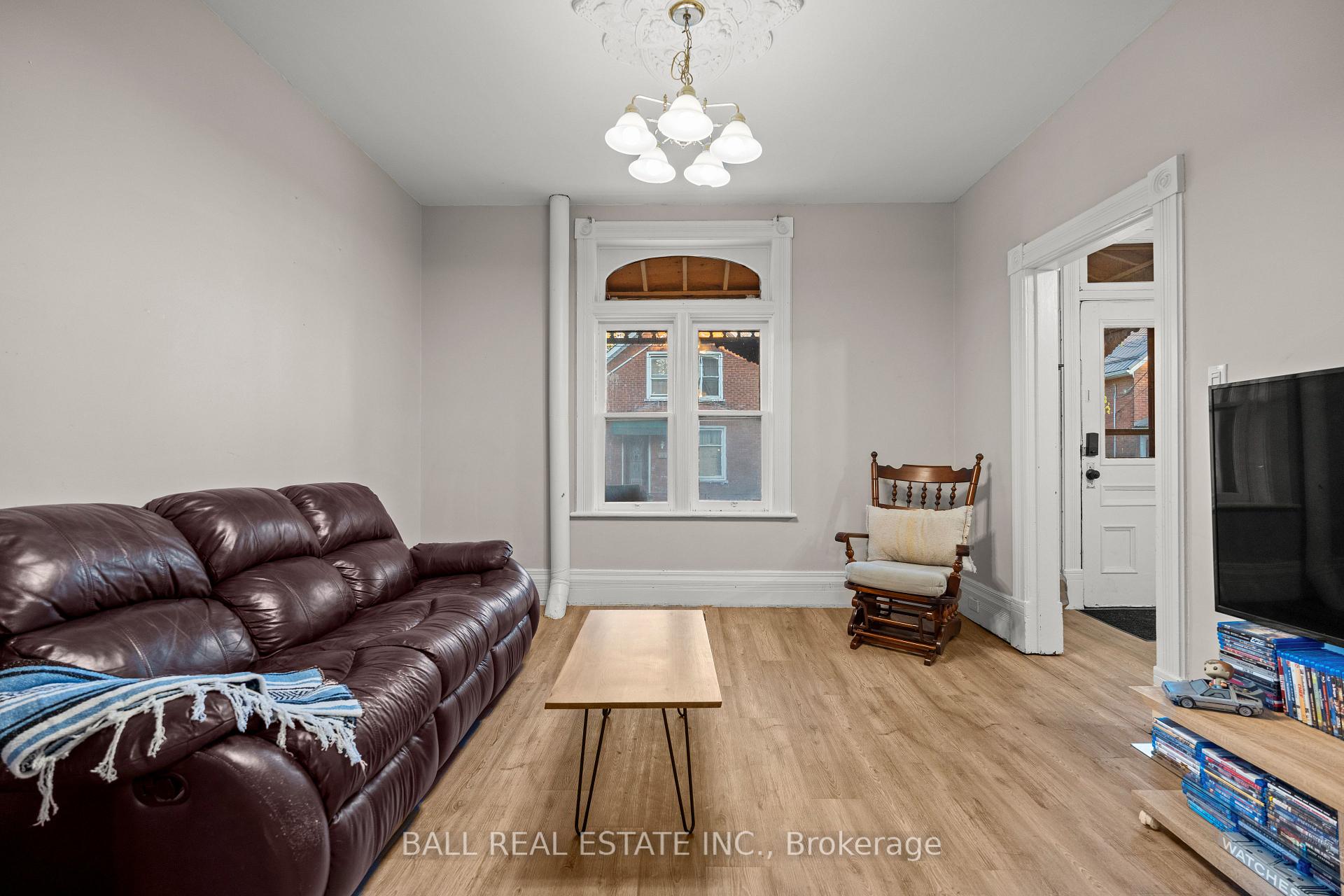 Photo 9 of 45 Lafayette Avenue, Peterborough, Town Ward 3 — HOMEH
