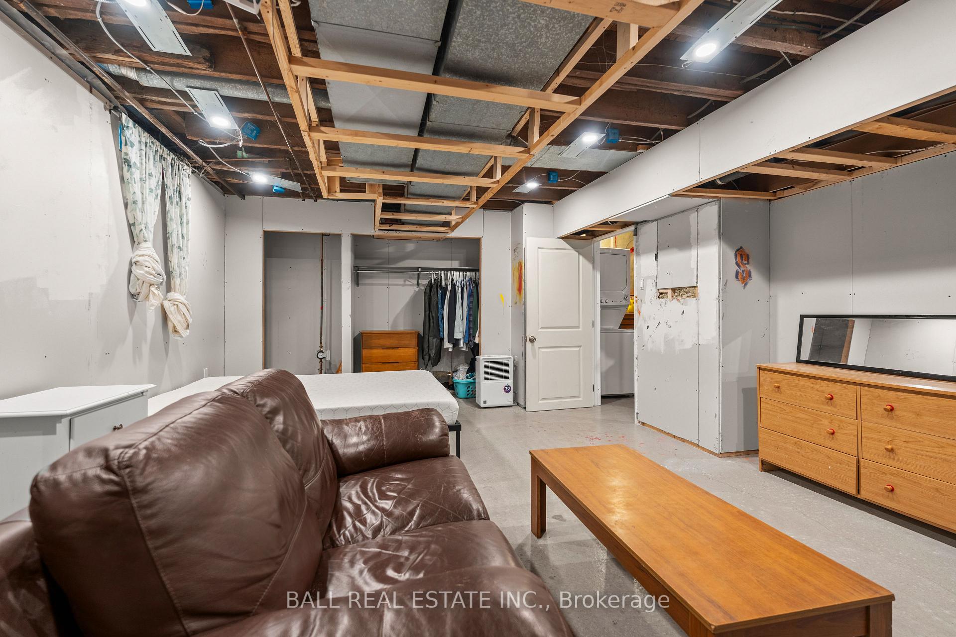Photo 34 of 45 Lafayette Avenue, Peterborough, Town Ward 3 — HOMEH