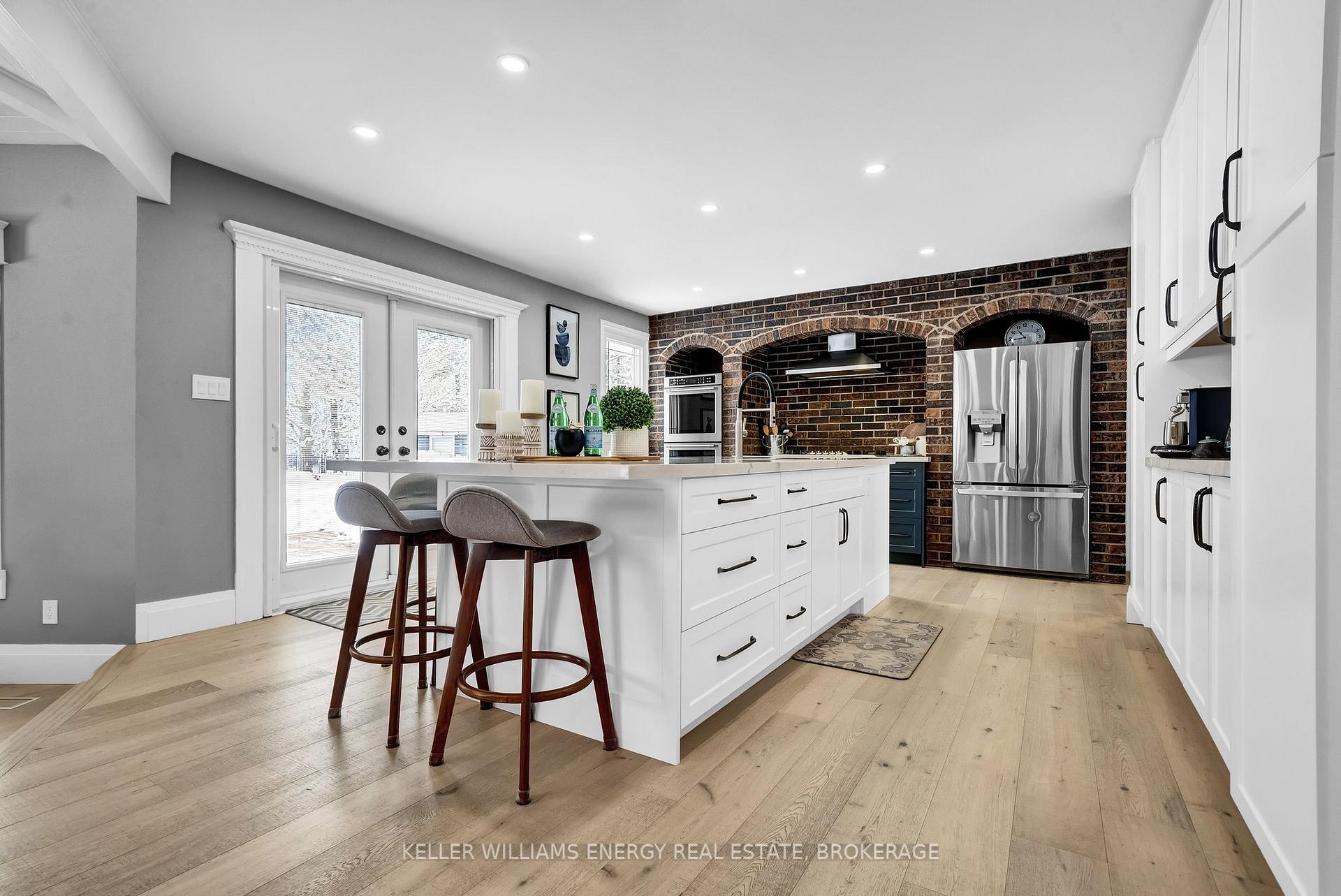 Photo 12 of 11 Glenlaura Crescent, Whitby, Rural Whitby — HOMEH