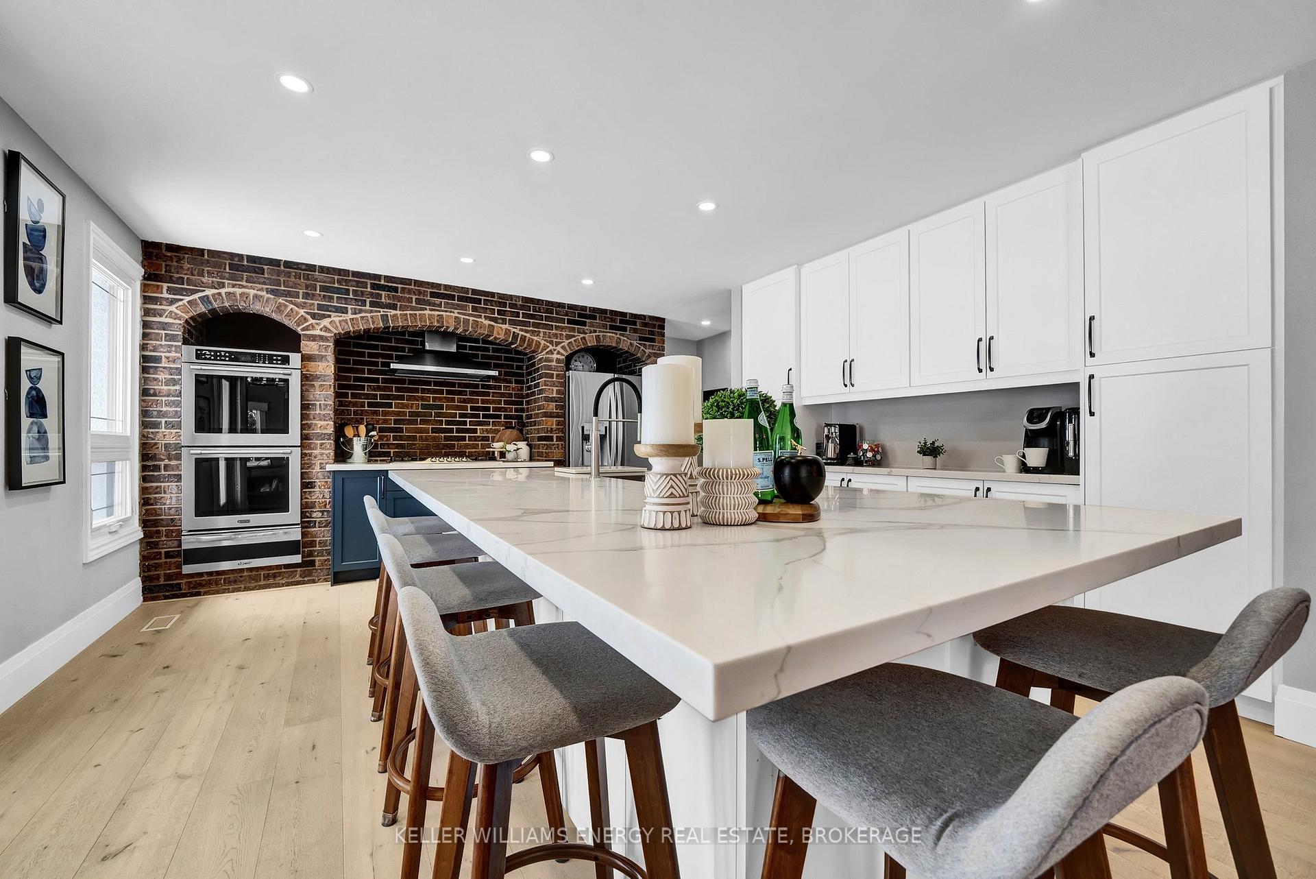Photo 14 of 11 Glenlaura Crescent, Whitby, Rural Whitby — HOMEH