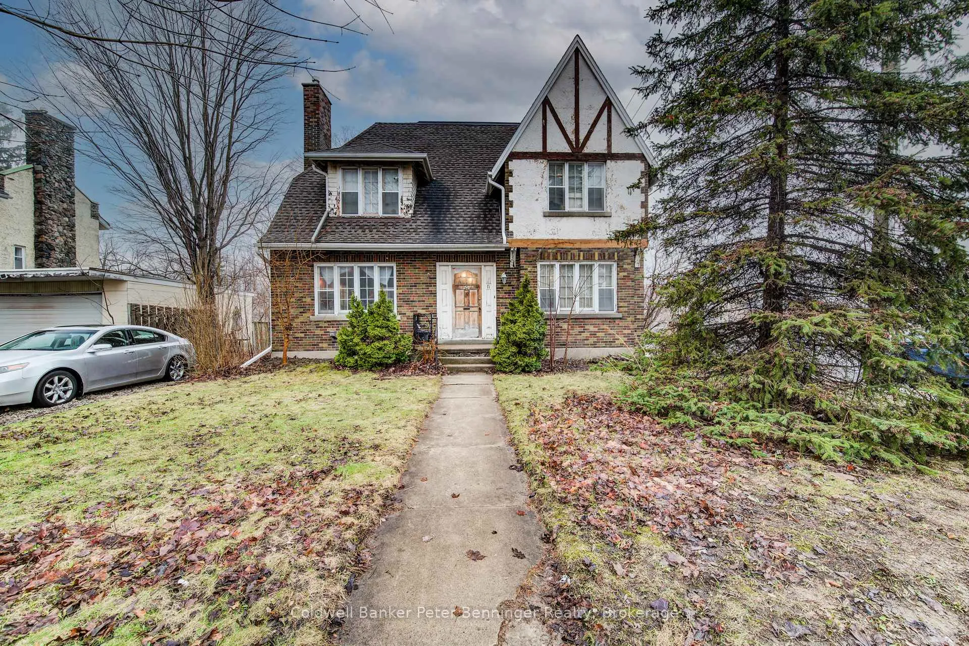 Photo 1 of 71 Margaret Avenue, Kitchener, Civic Centre — HOMEH