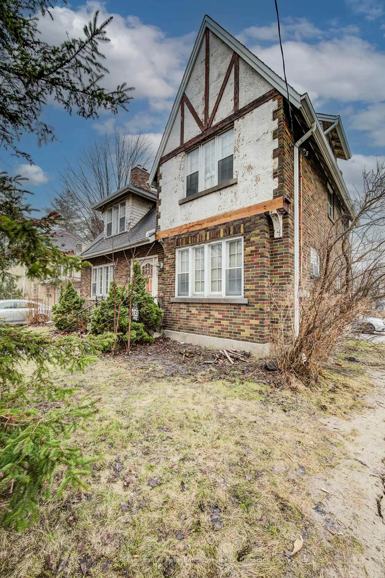 Photo 5 of 71 Margaret Avenue, Kitchener, Civic Centre — HOMEH