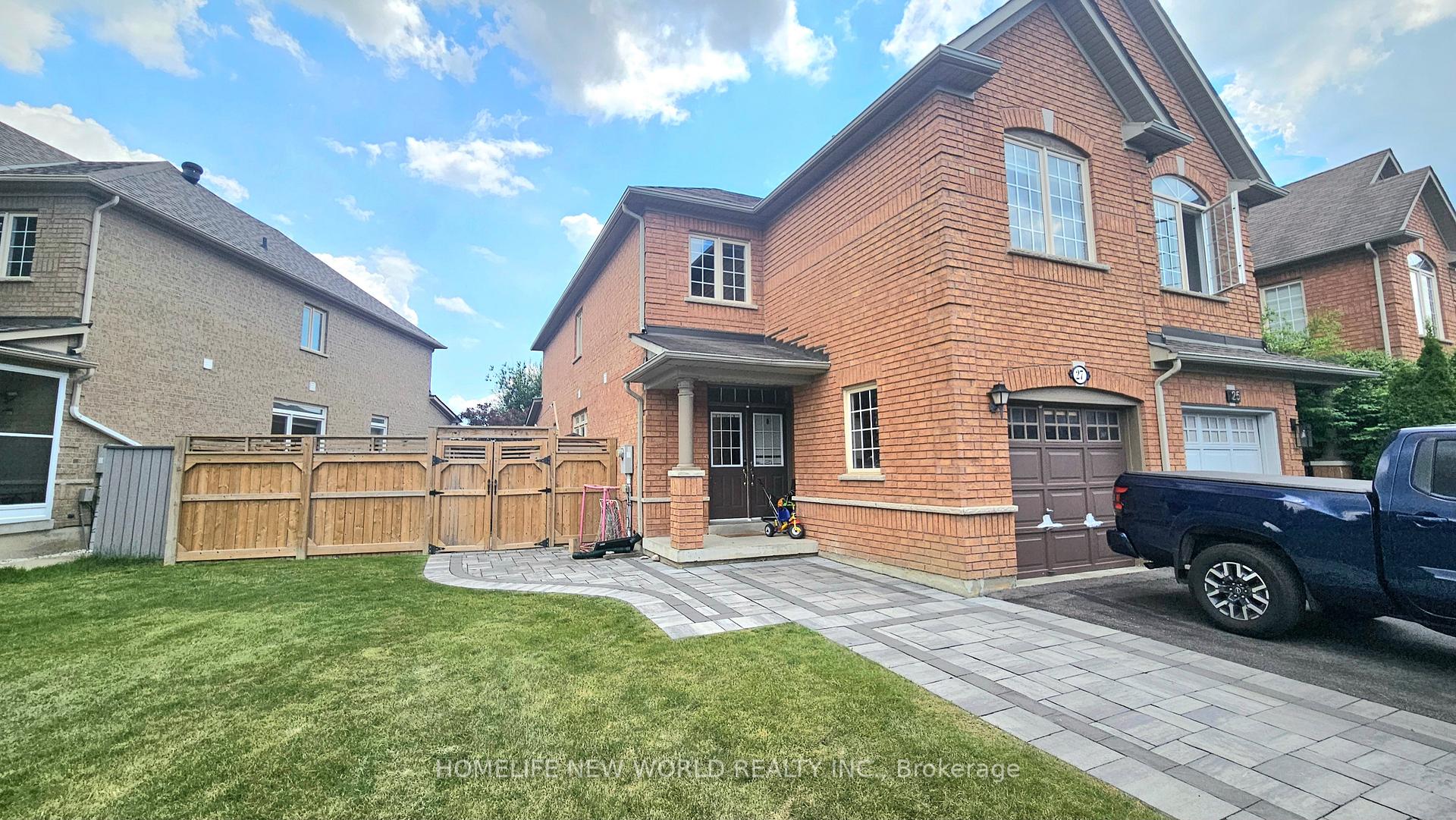 Photo 2 of 27 Holly Drive, Richmond Hill, Rouge Woods — HOMEH