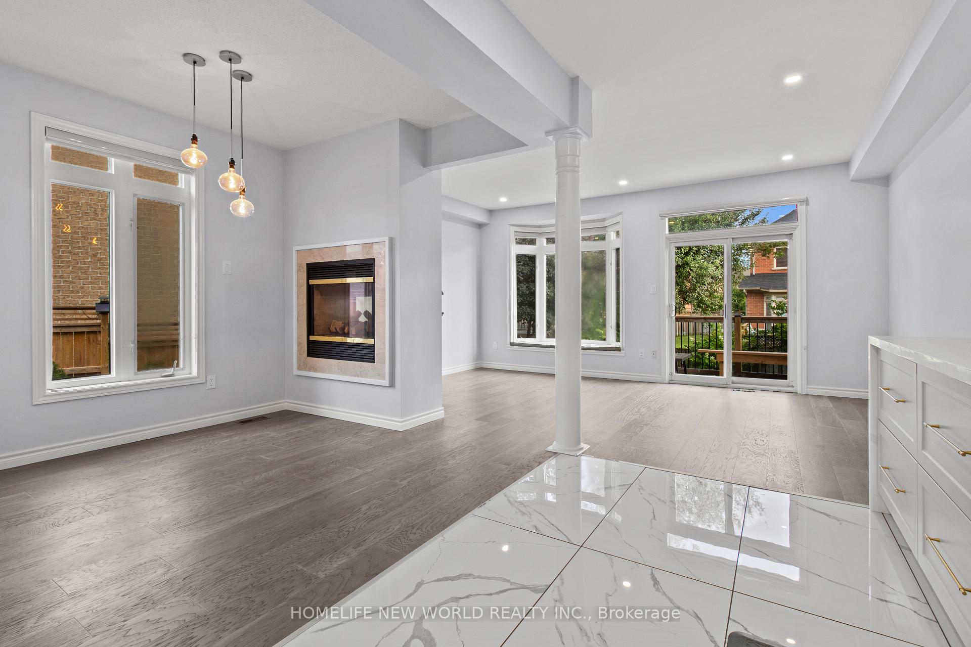 Photo 8 of 27 Holly Drive, Richmond Hill, Rouge Woods — HOMEH